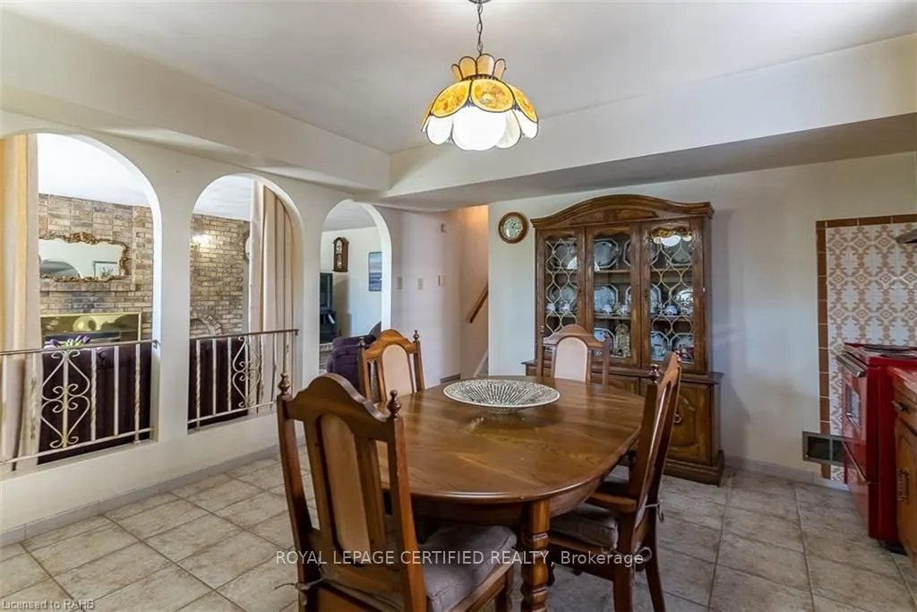 216 Margaret Avenue #Lower