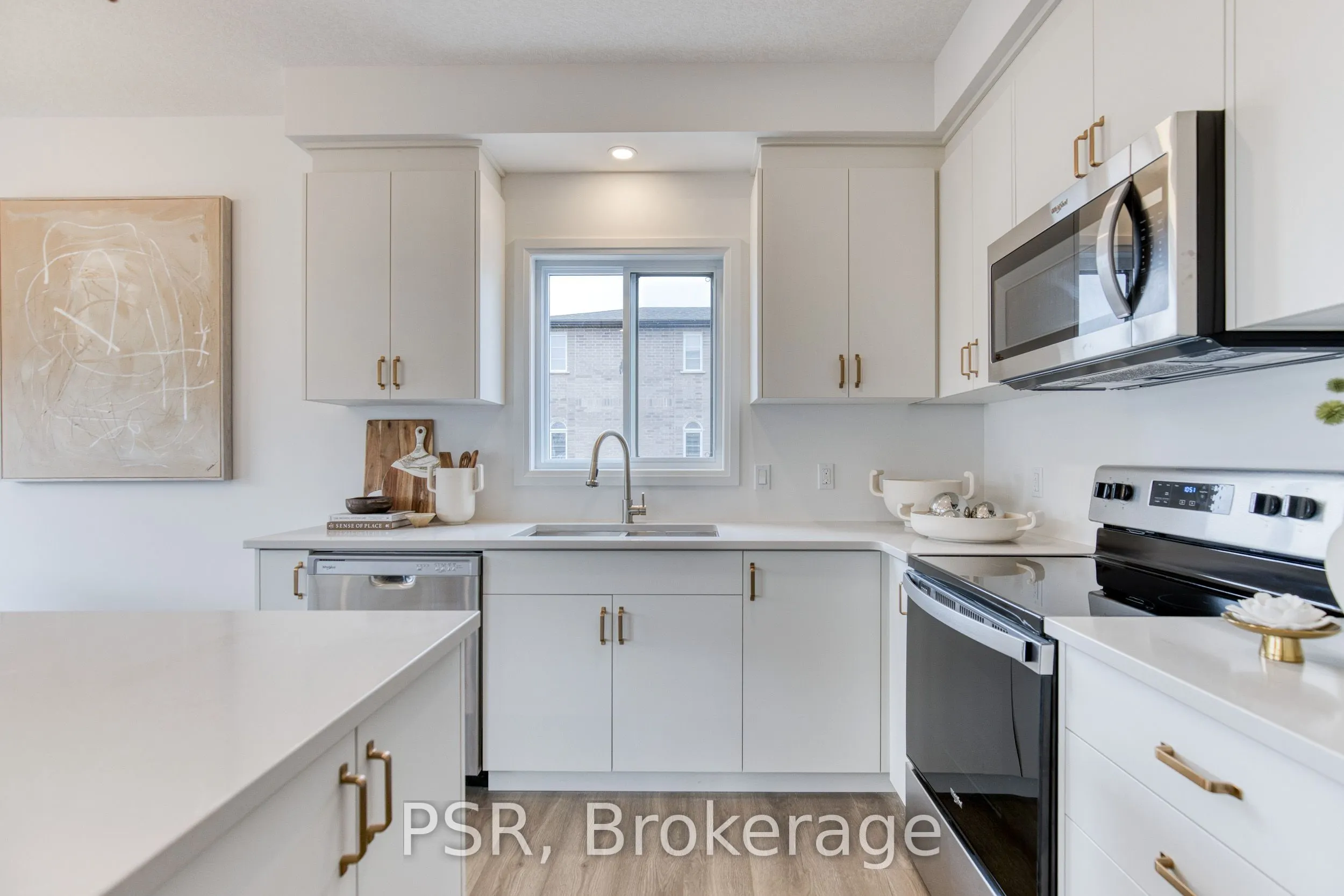 200 Rivergreen Crescent