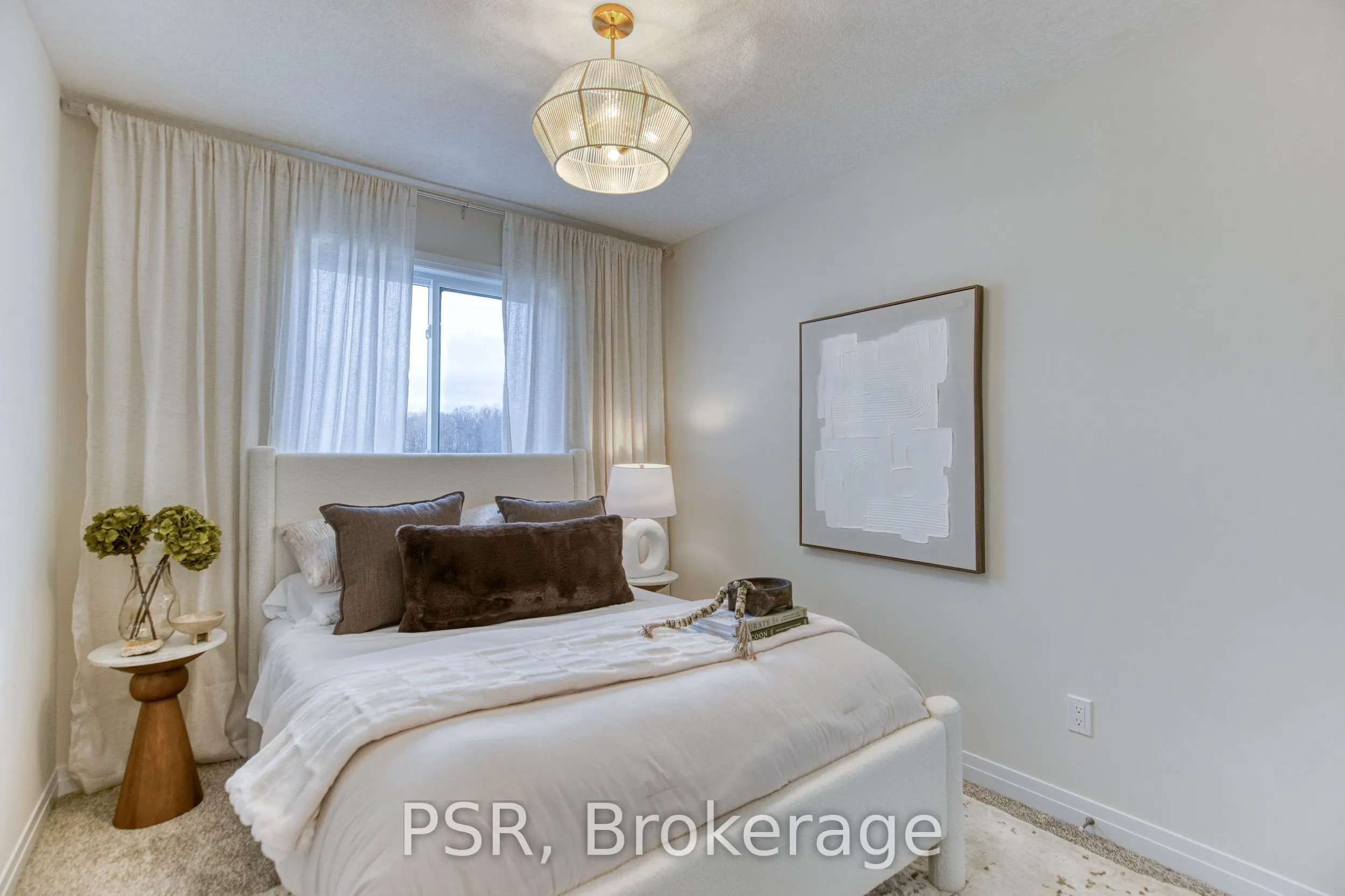 200 Rivergreen Crescent