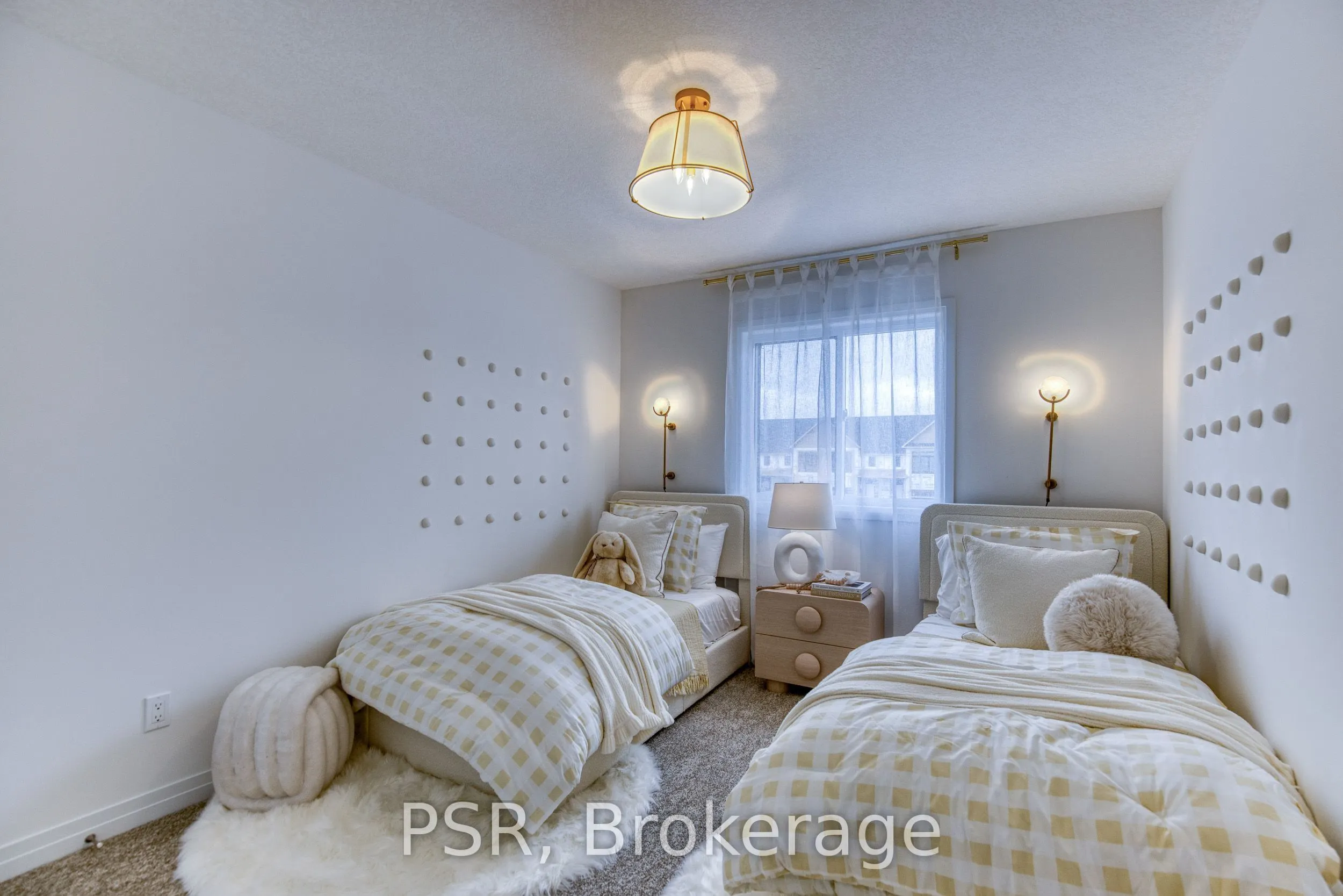 200 Rivergreen Crescent