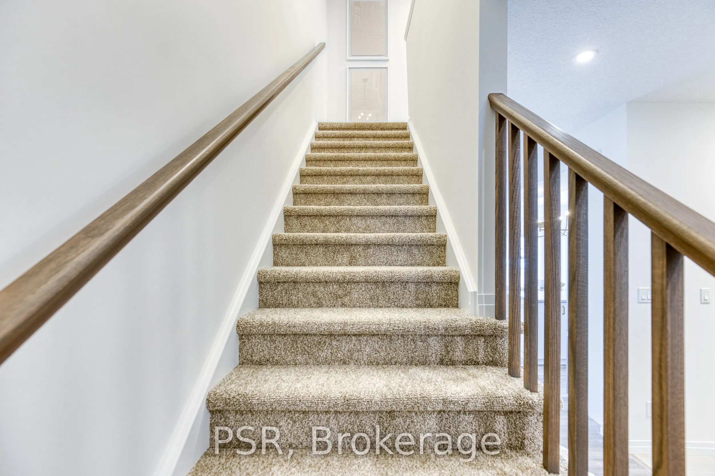 200 Rivergreen Crescent