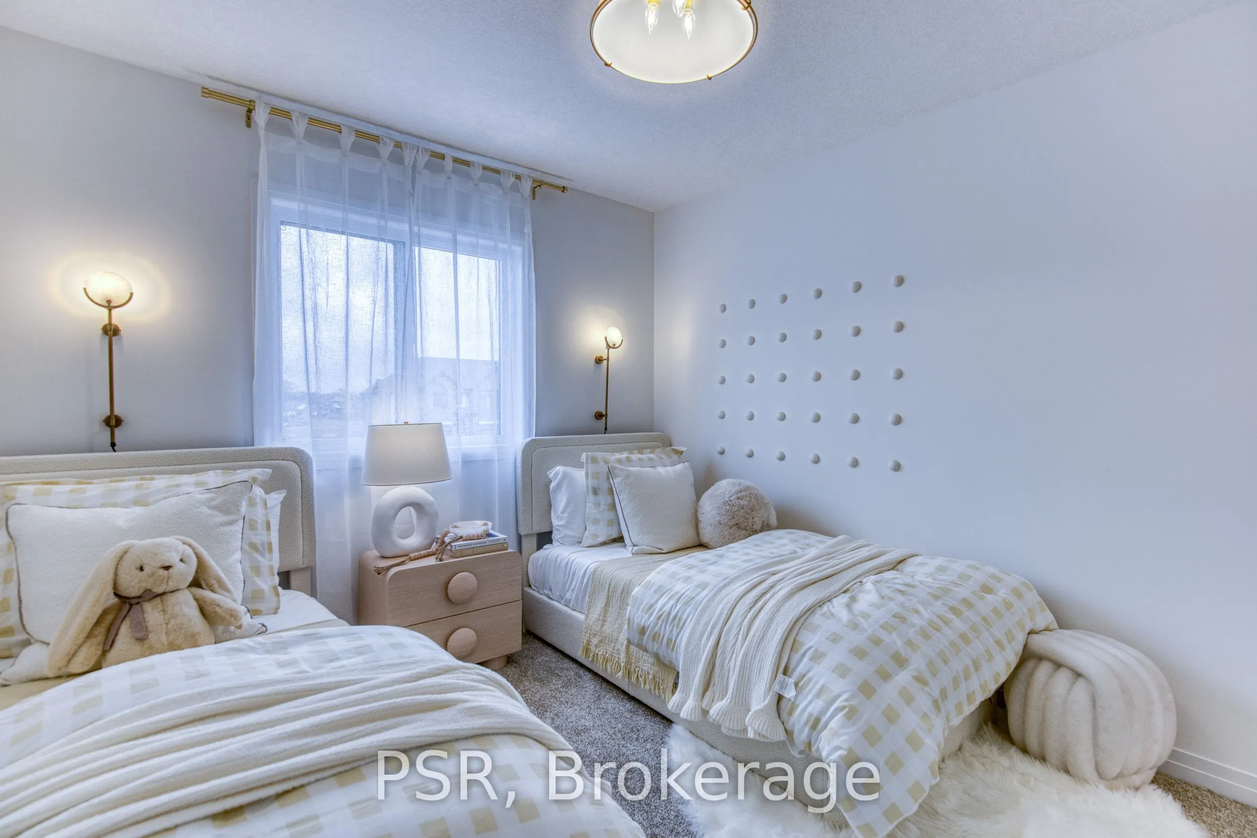 200 Rivergreen Crescent