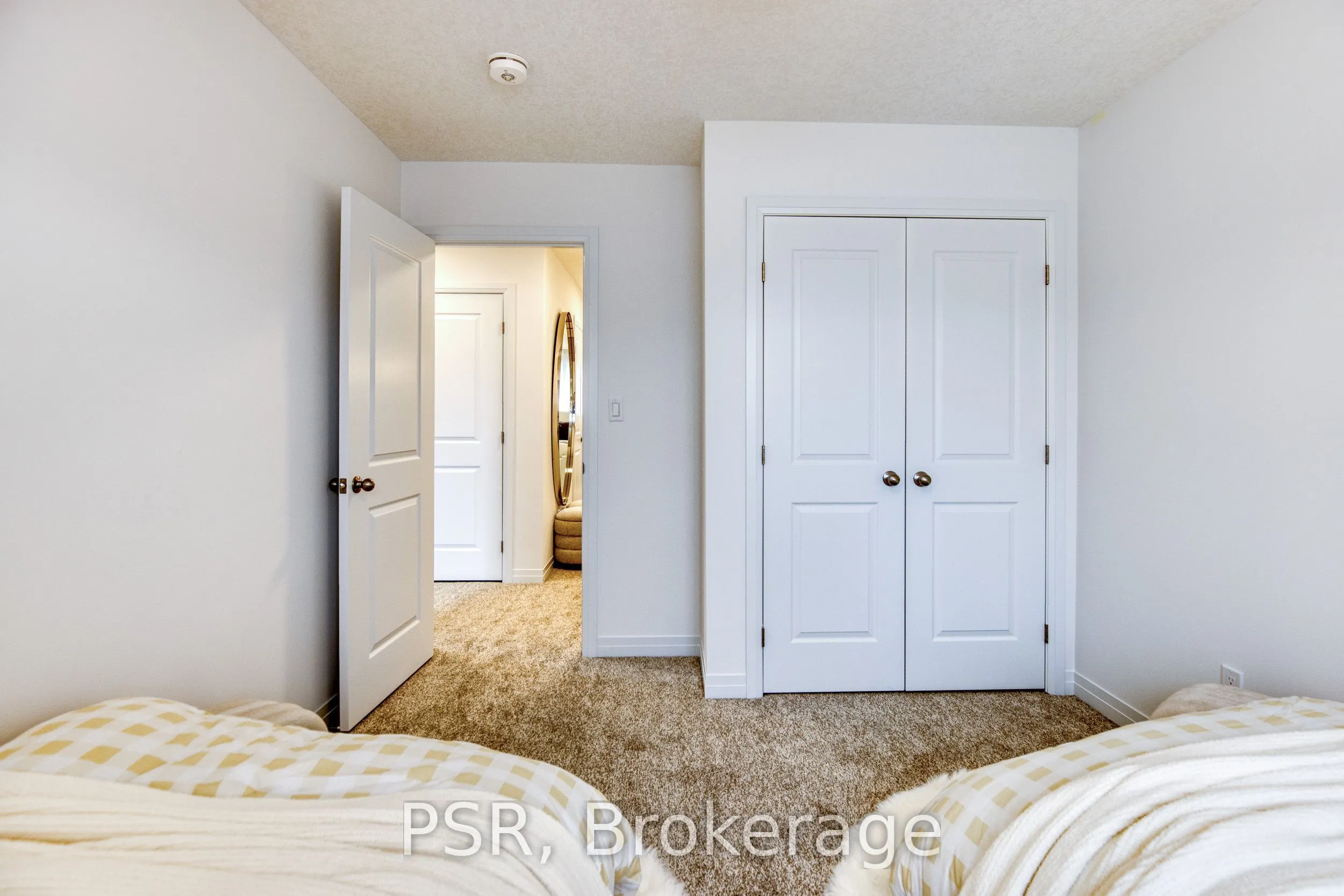 200 Rivergreen Crescent