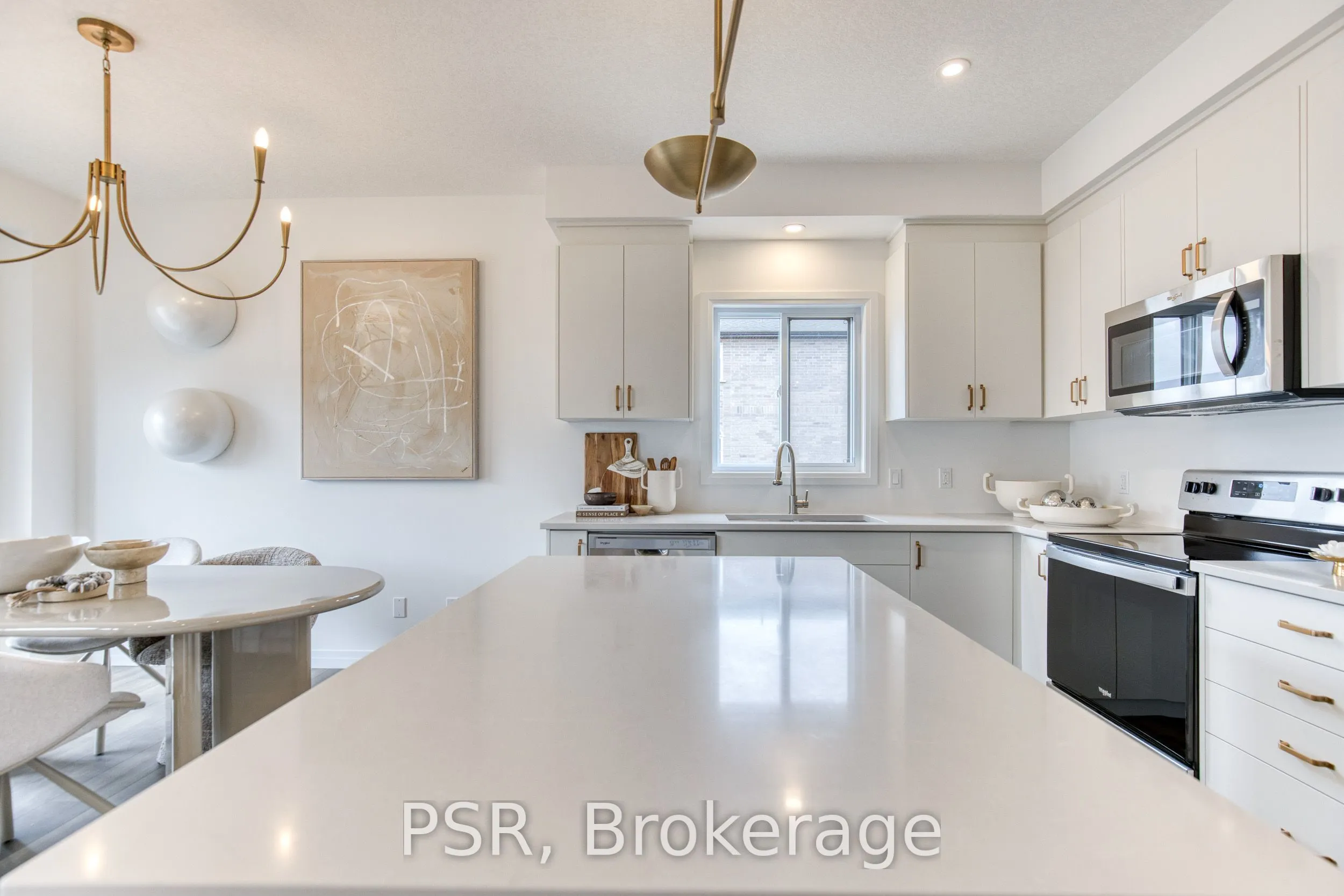 200 Rivergreen Crescent