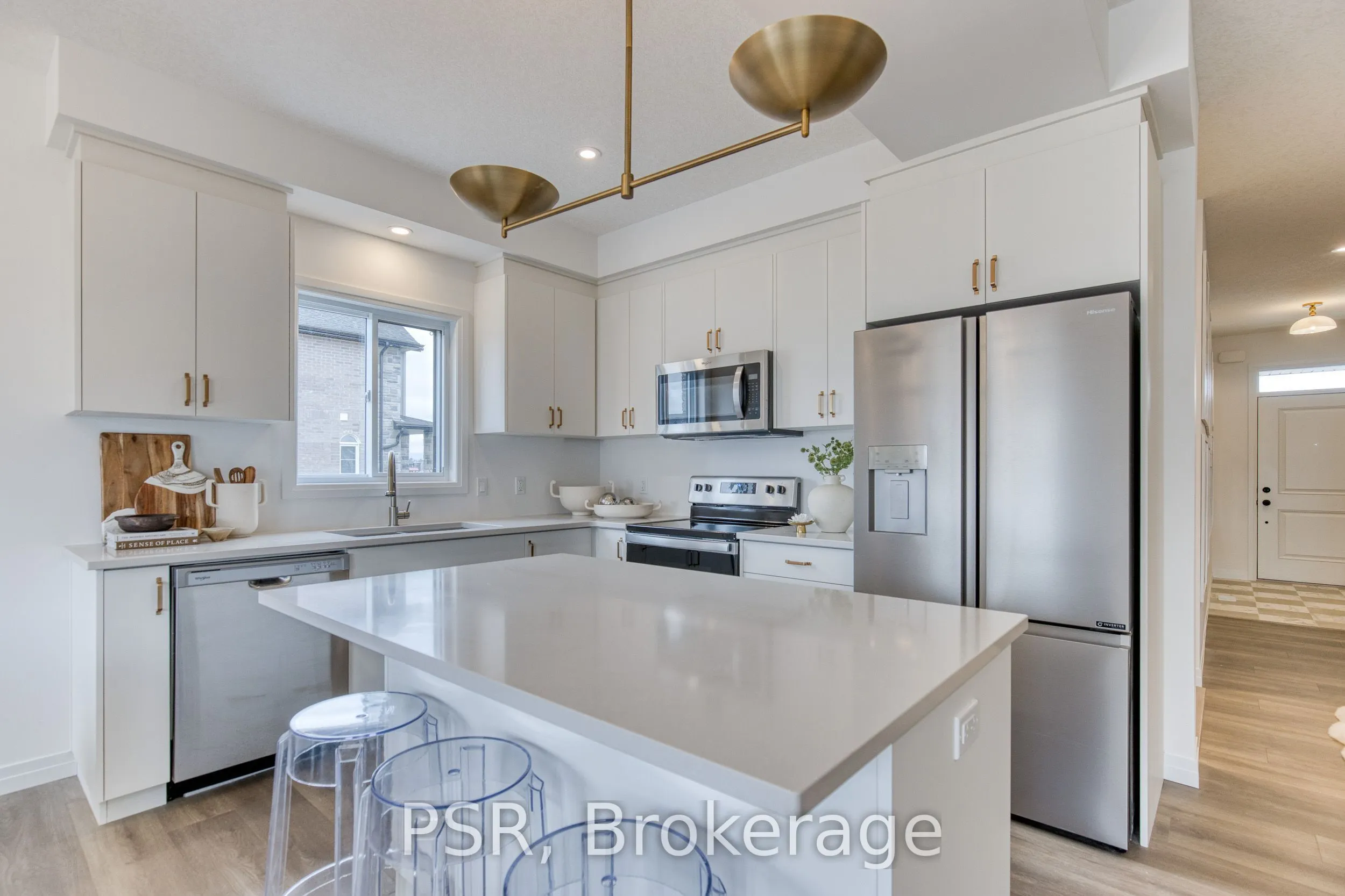 200 Rivergreen Crescent
