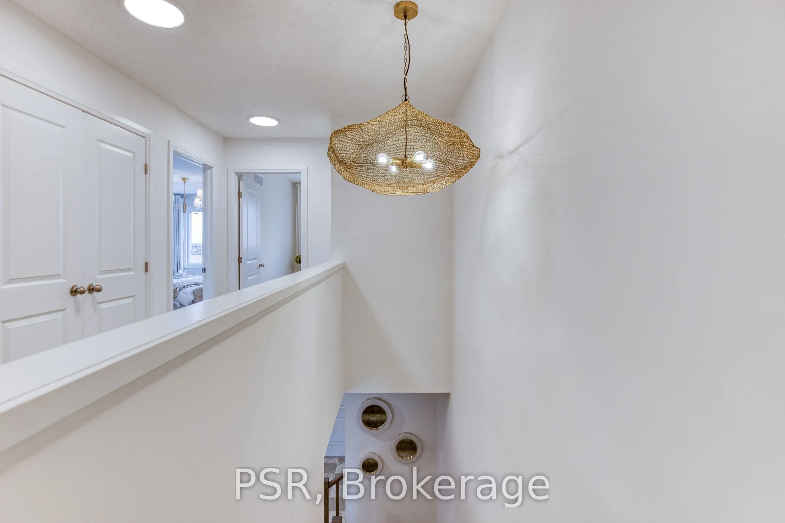200 Rivergreen Crescent