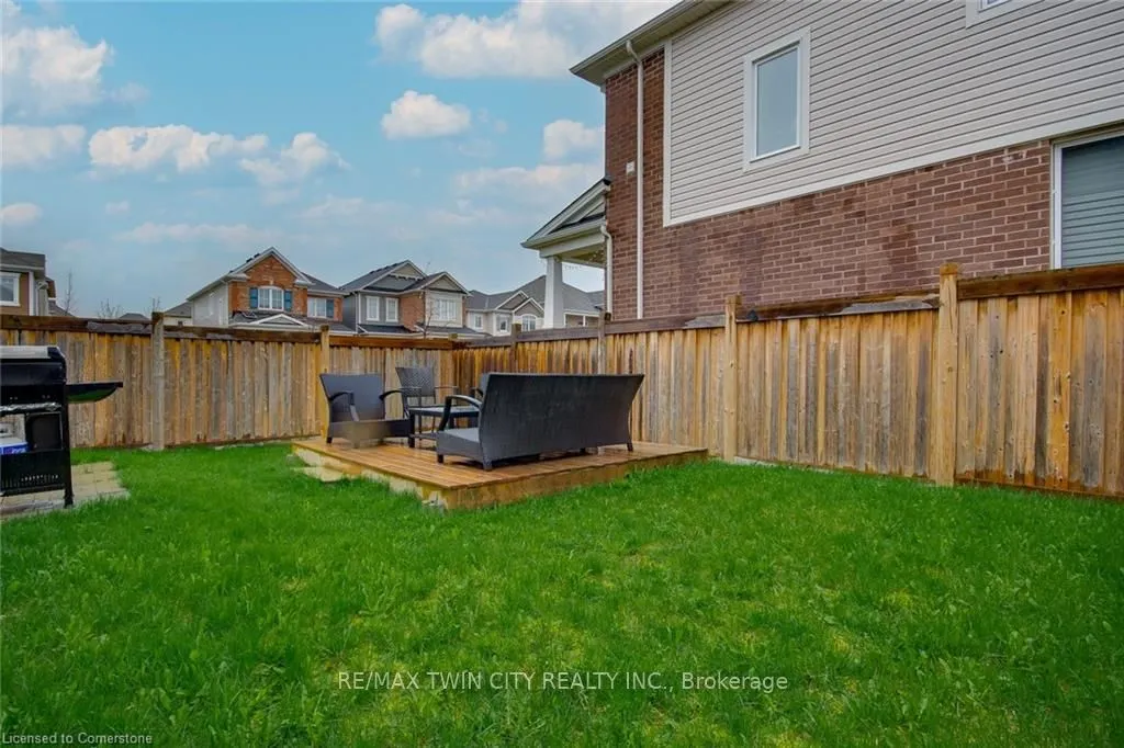 18 Blue Oak Street