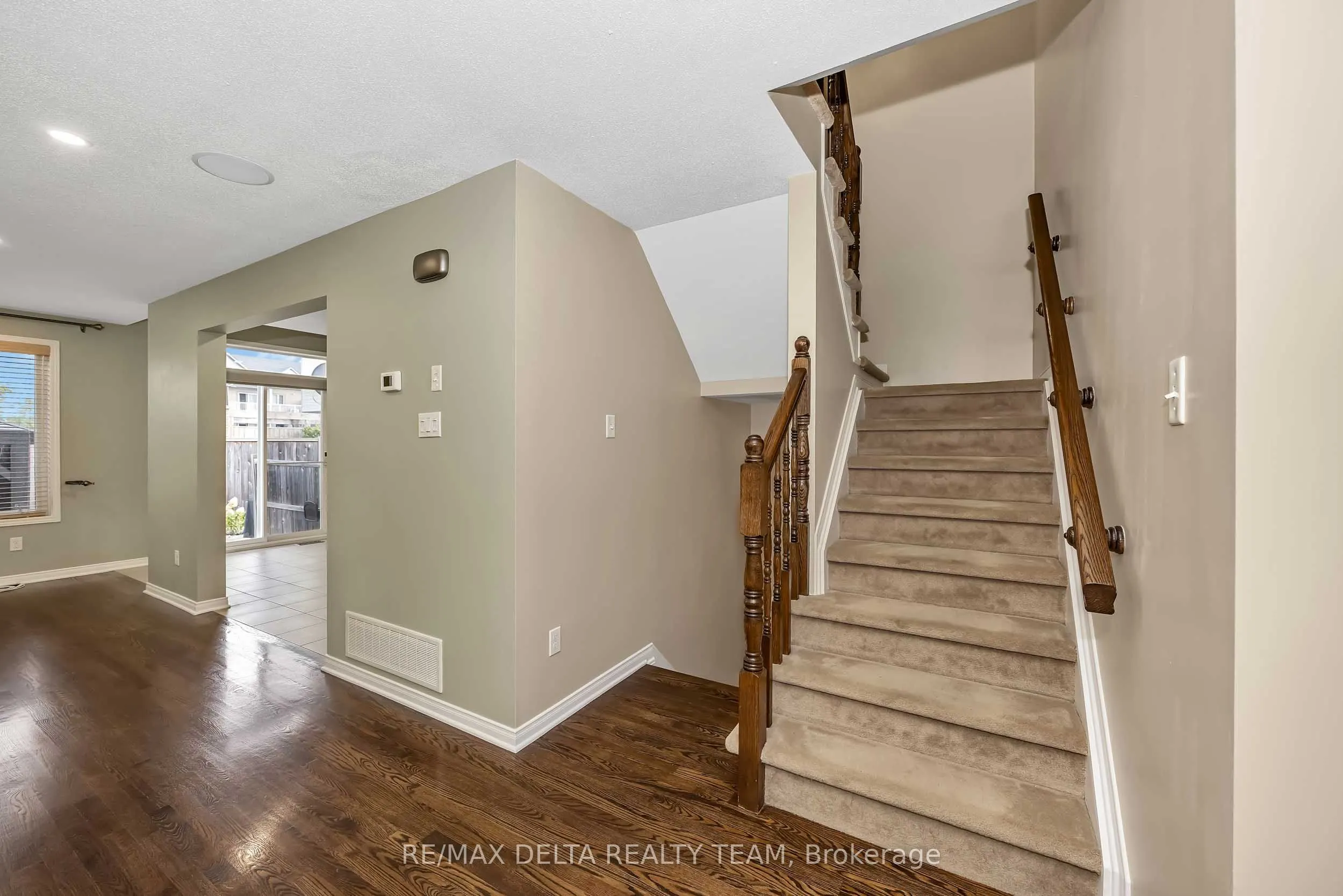 253 Cityview Crescent