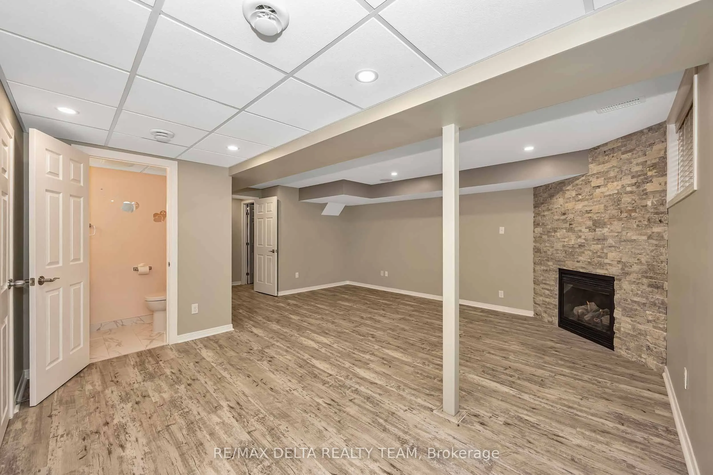 253 Cityview Crescent