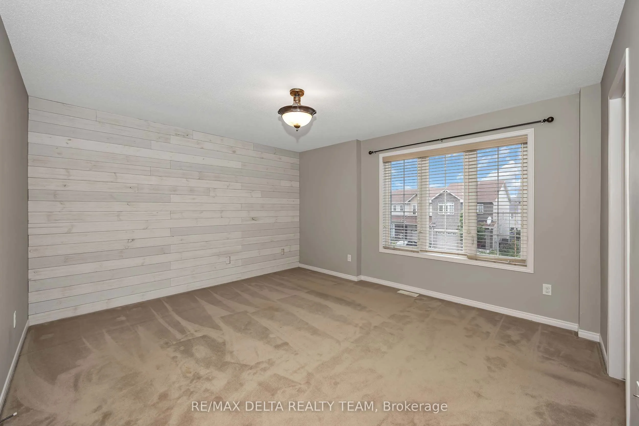 253 Cityview Crescent