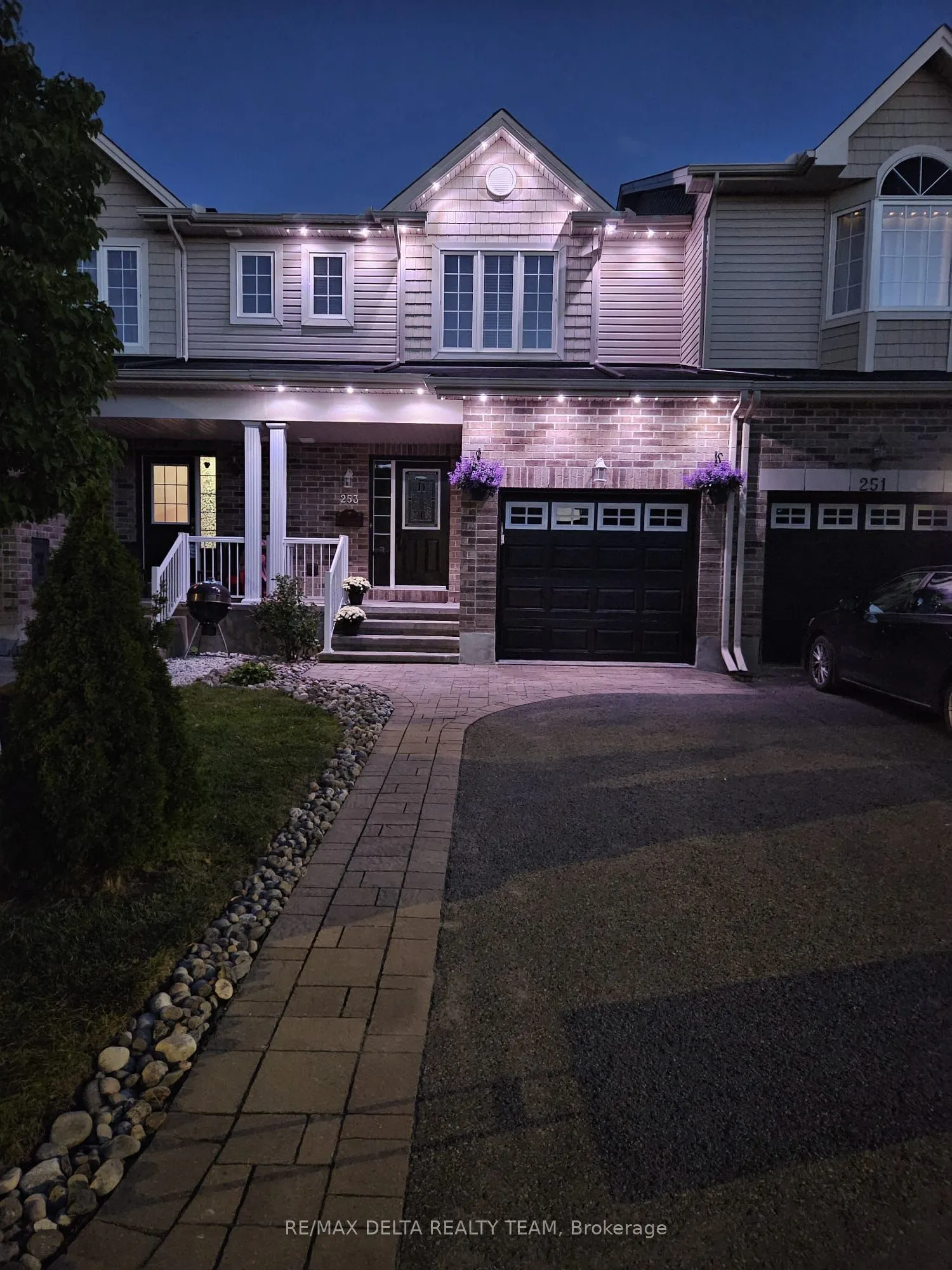 253 Cityview Crescent