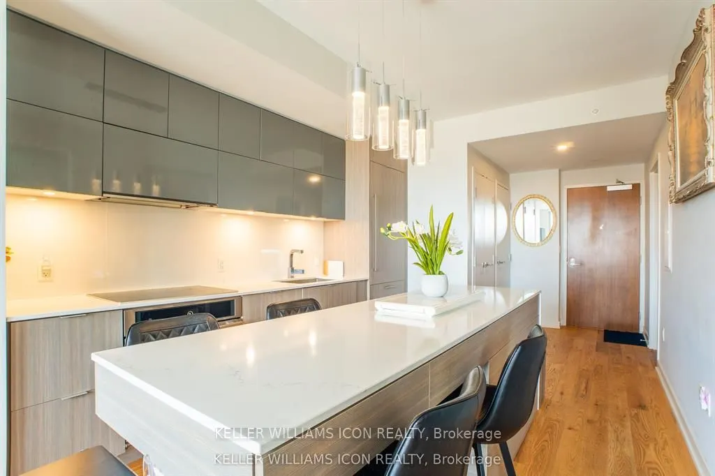101 Queen Street #1105
