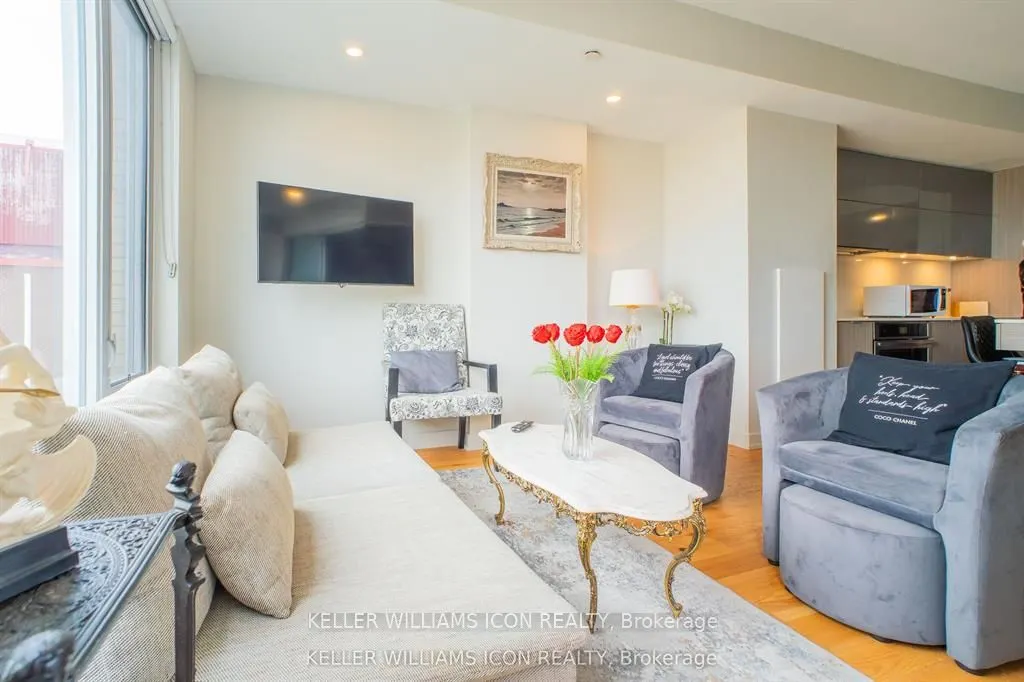 101 Queen Street #1105