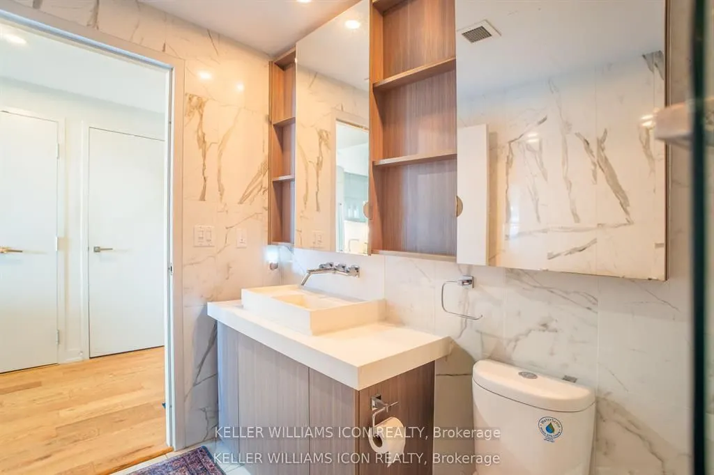 101 Queen Street #1105