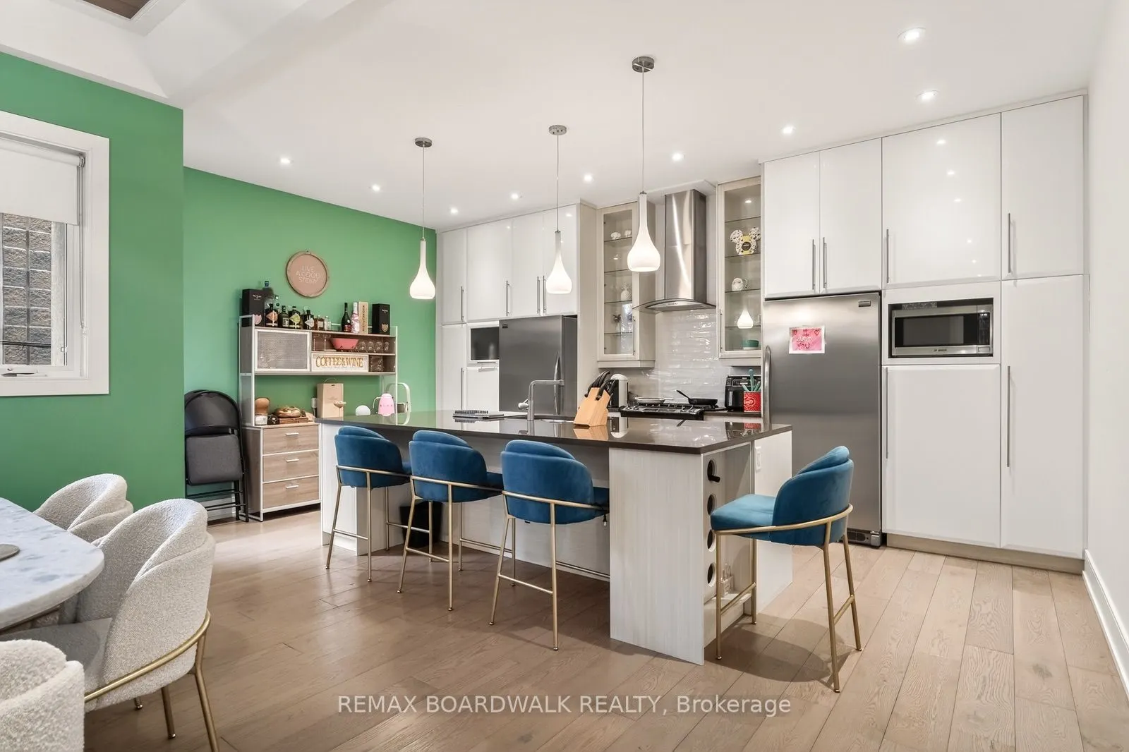 246 Westhaven Crescent
