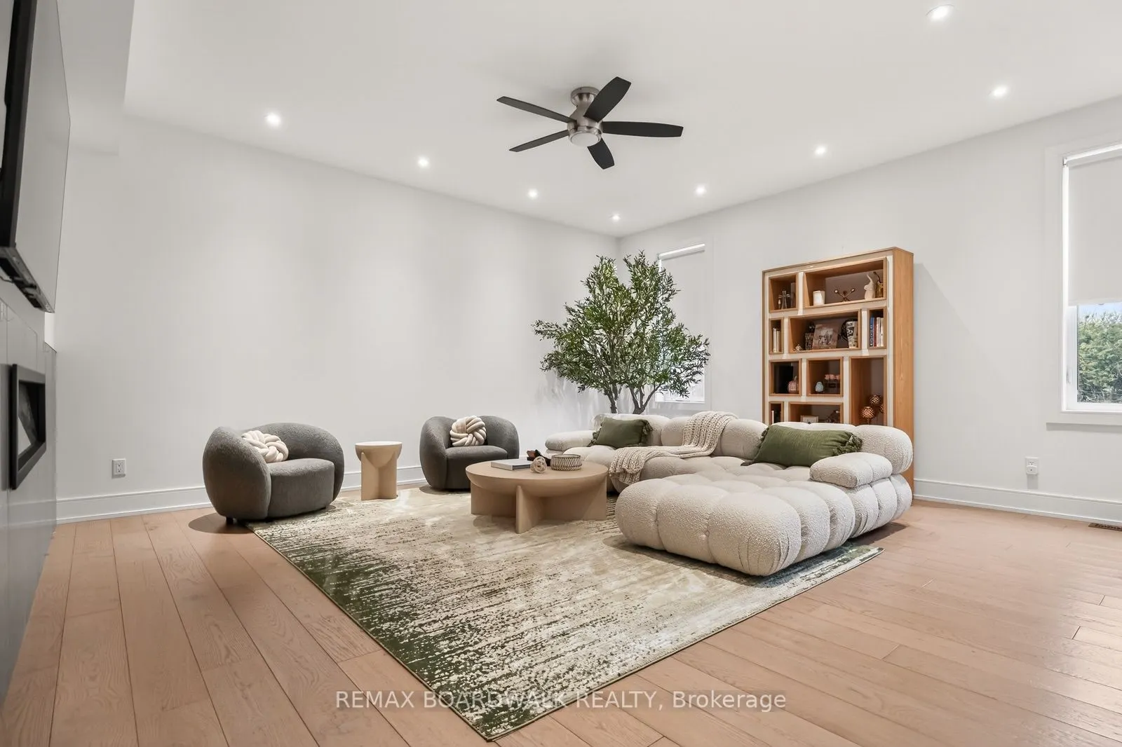 246 Westhaven Crescent