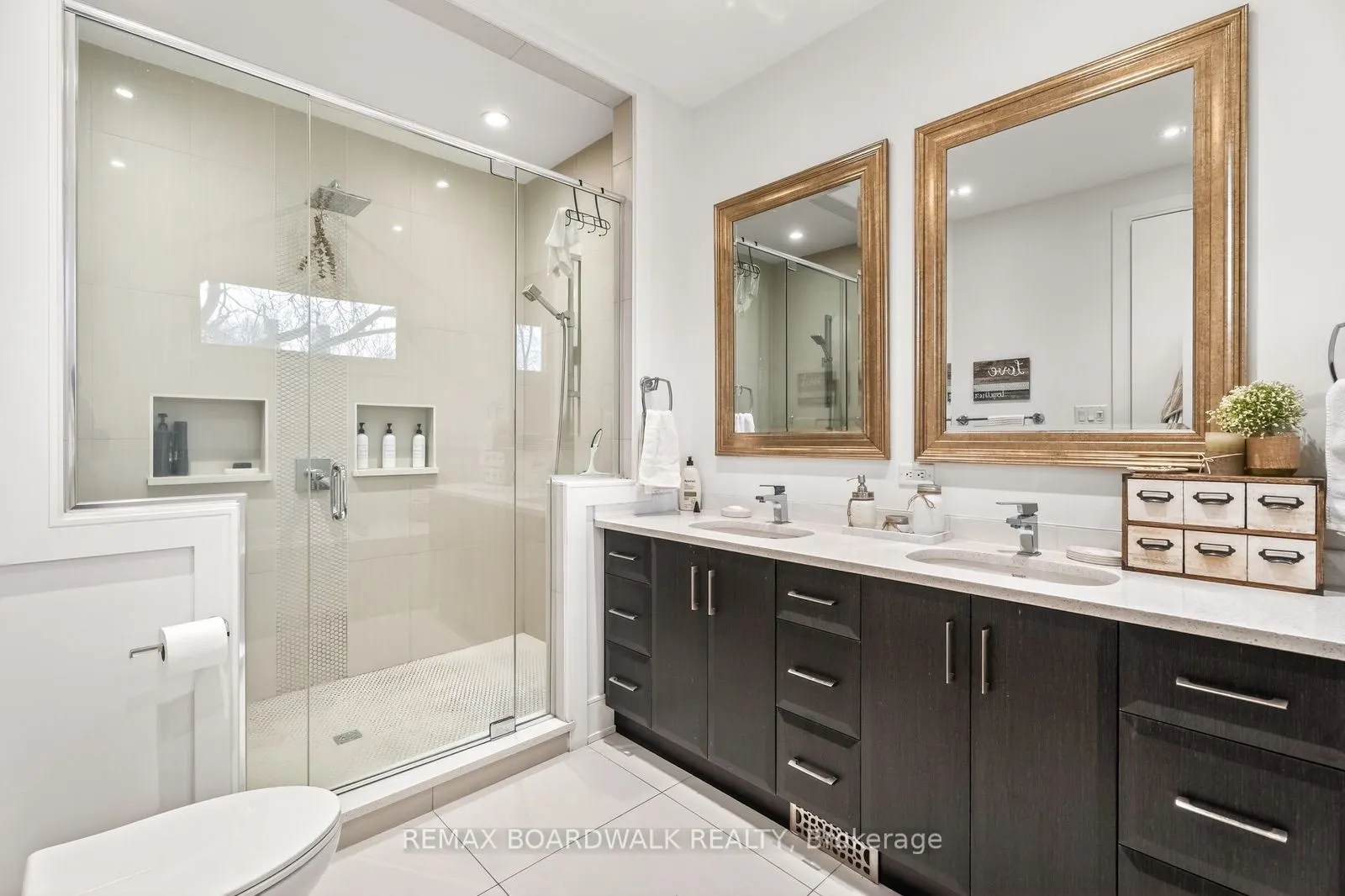 246 Westhaven Crescent