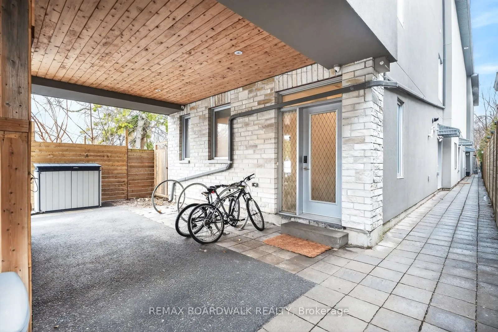 246 Westhaven Crescent