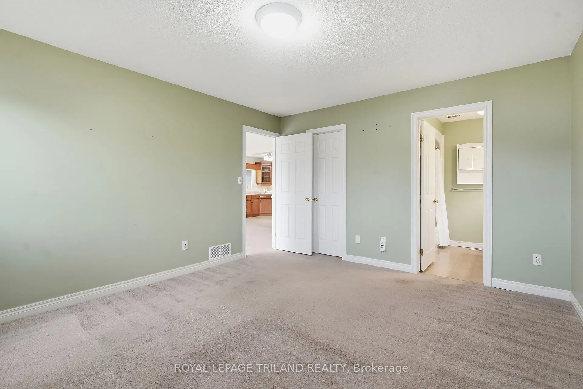 20 Windemere Place #10