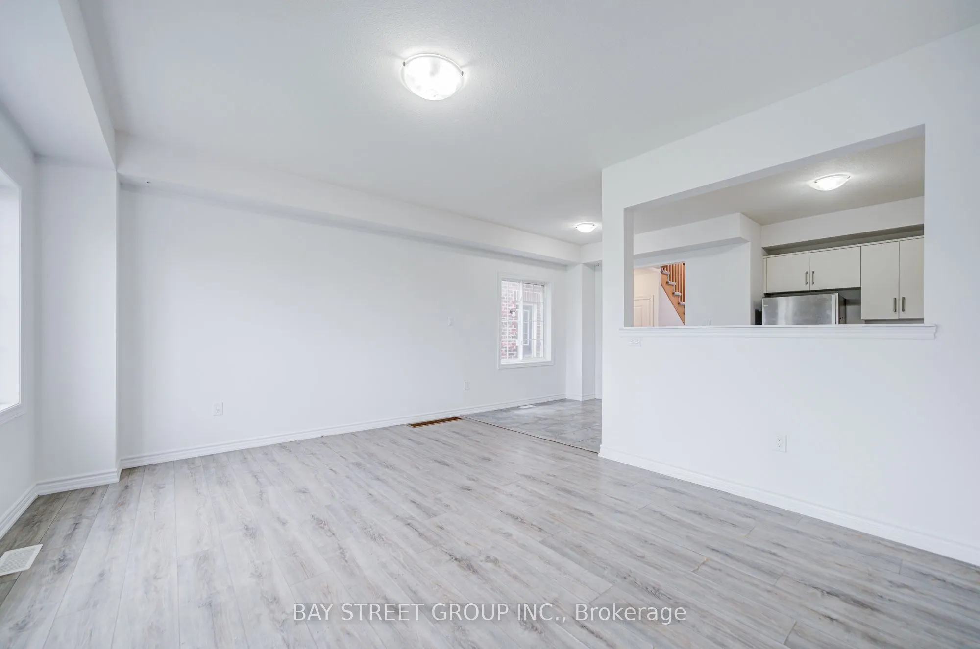 10 Elsegood Drive