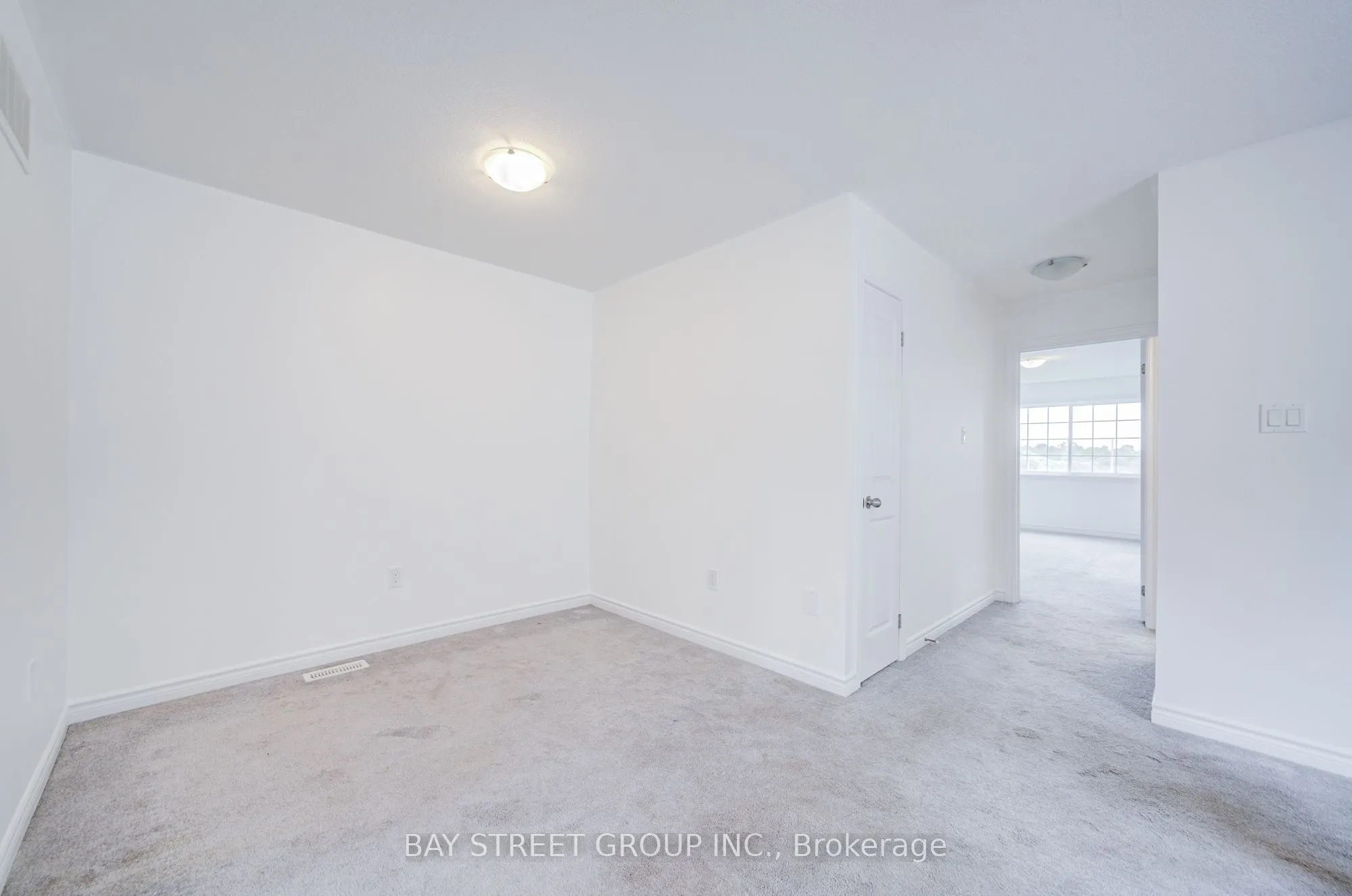 10 Elsegood Drive