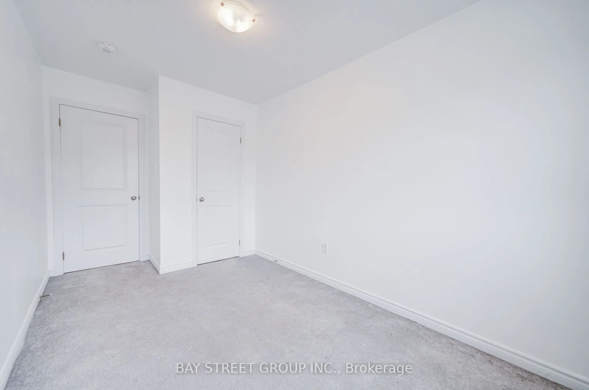 10 Elsegood Drive