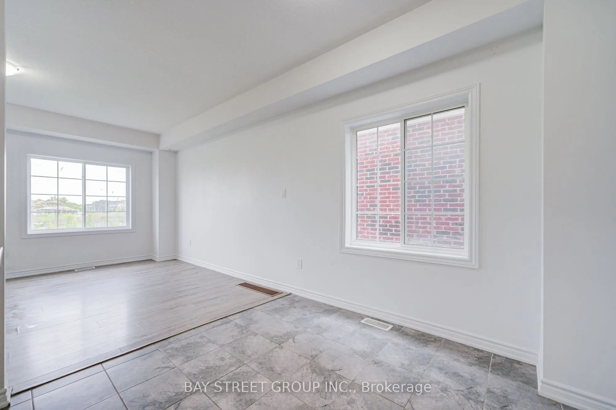 10 Elsegood Drive