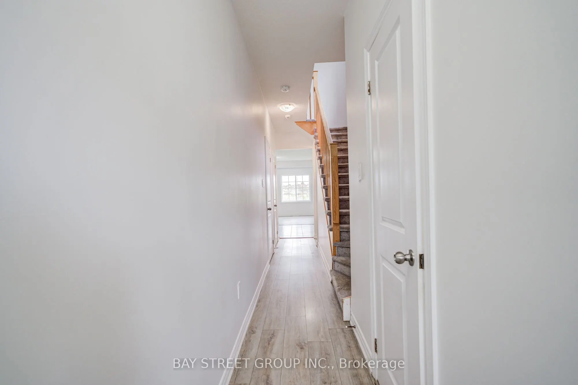 10 Elsegood Drive