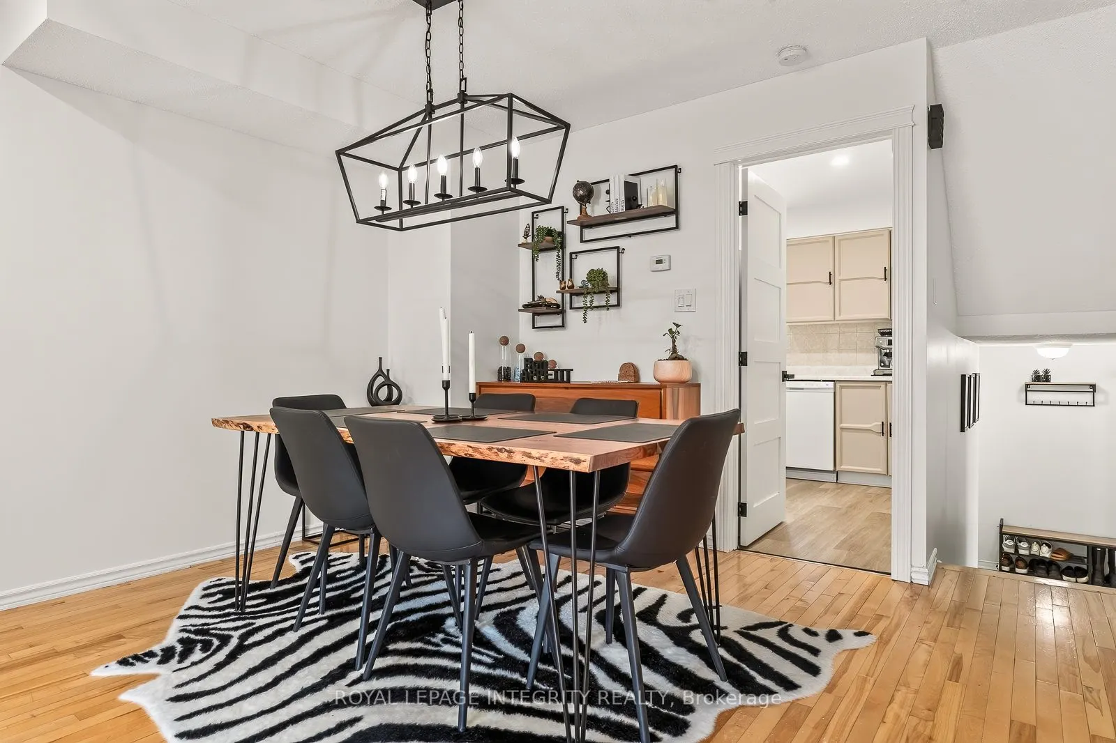 16 Stamford Private #0