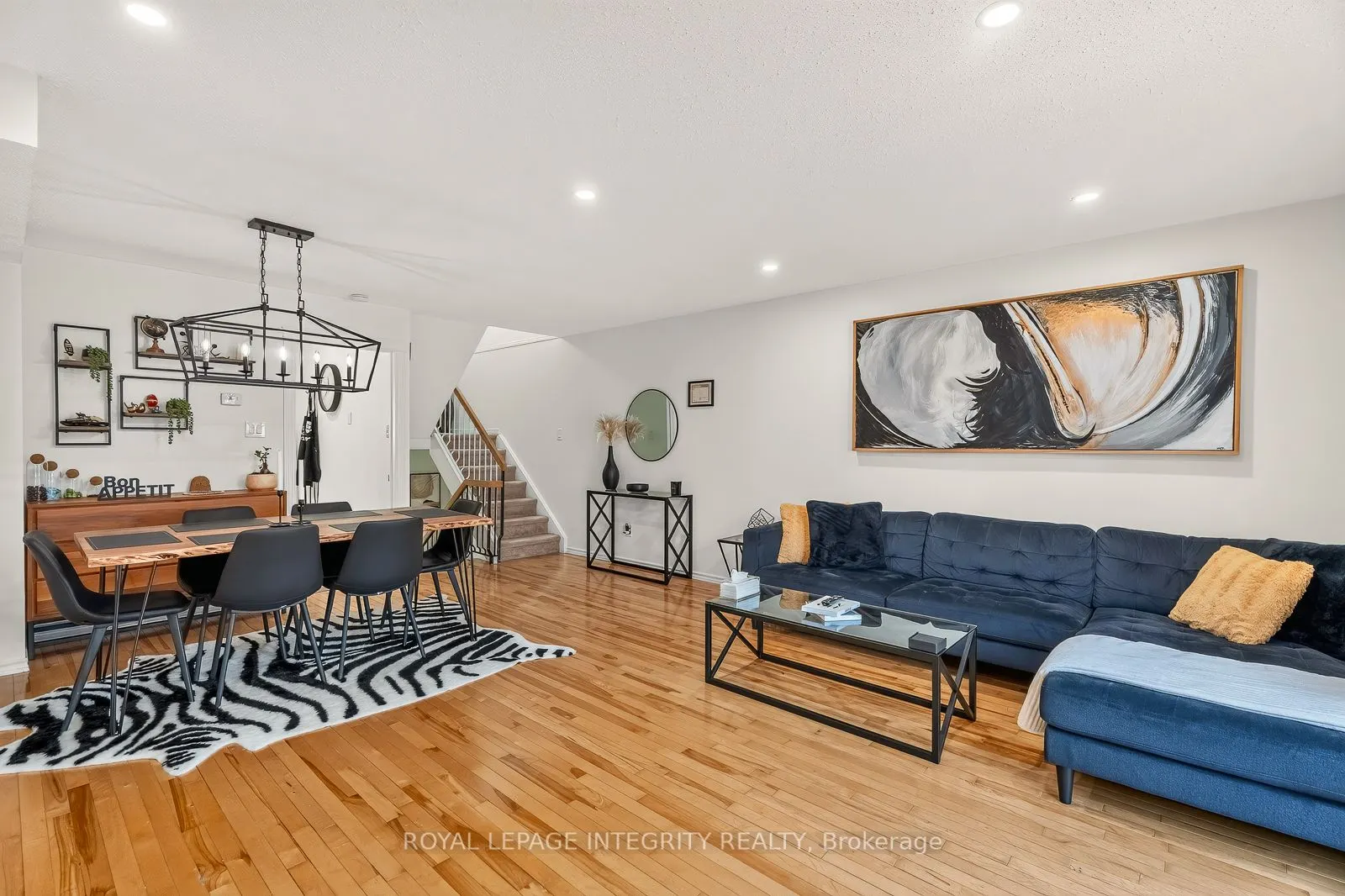 16 Stamford Private #0