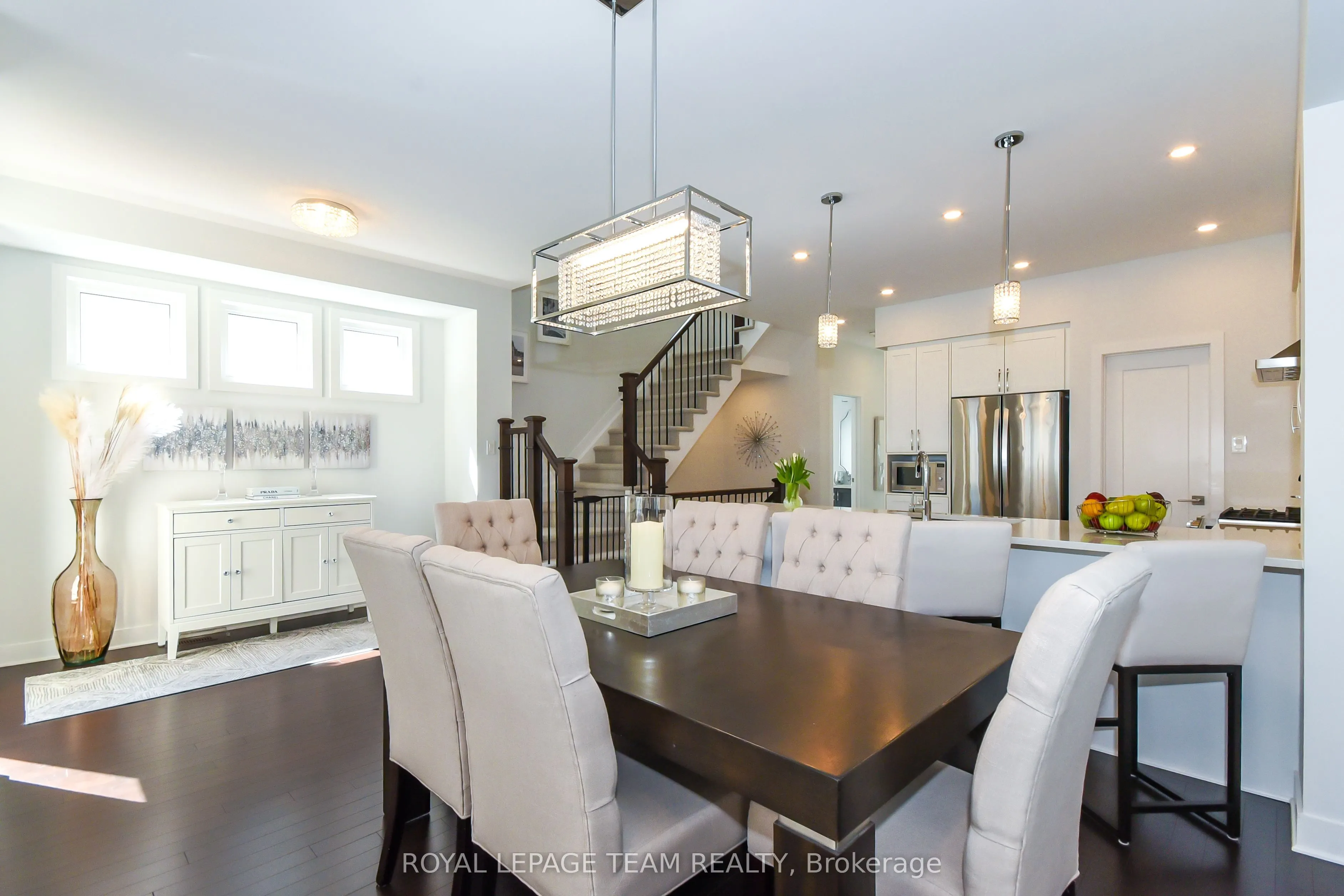 725 Capricorn Circle