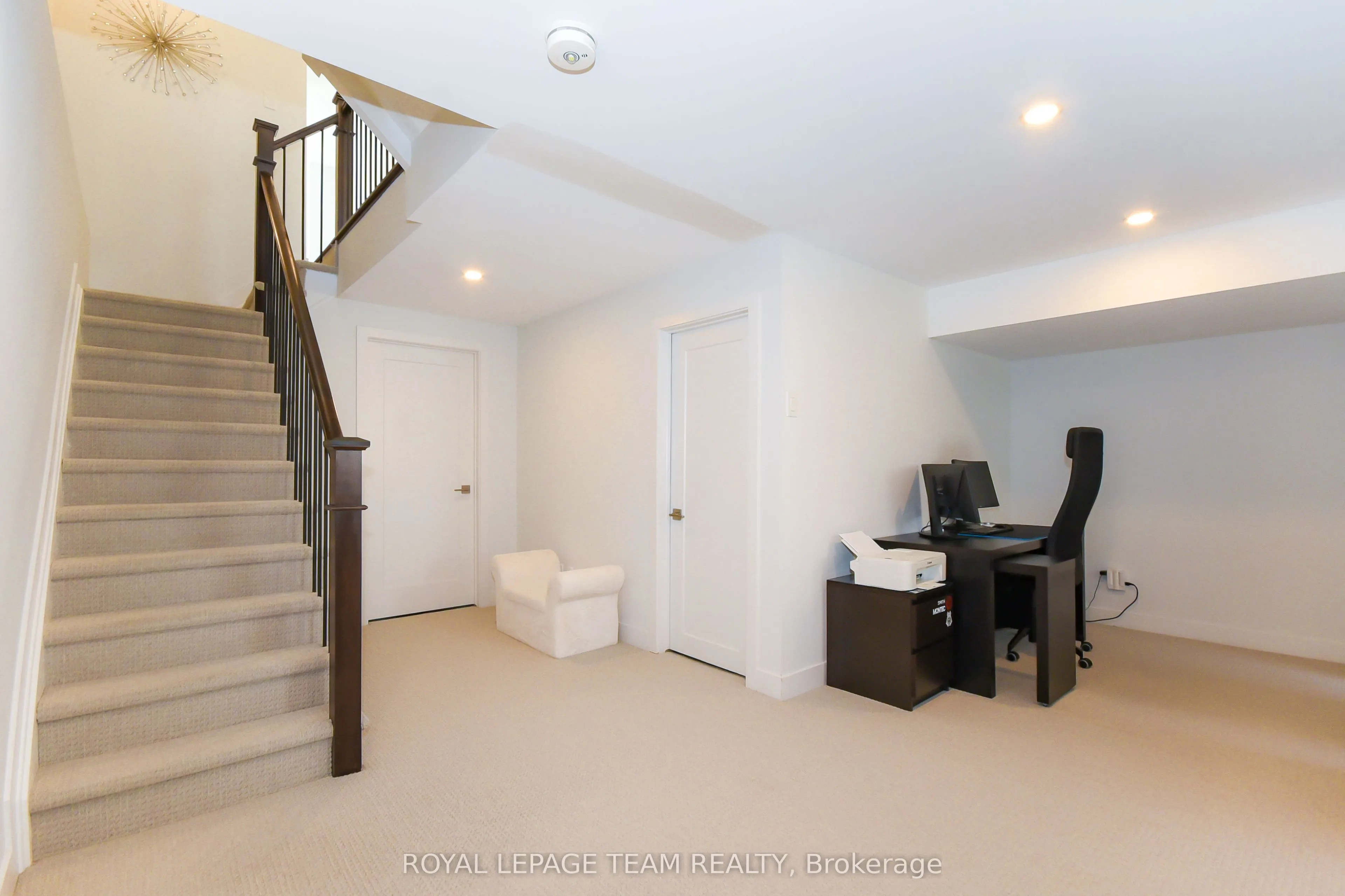 725 Capricorn Circle