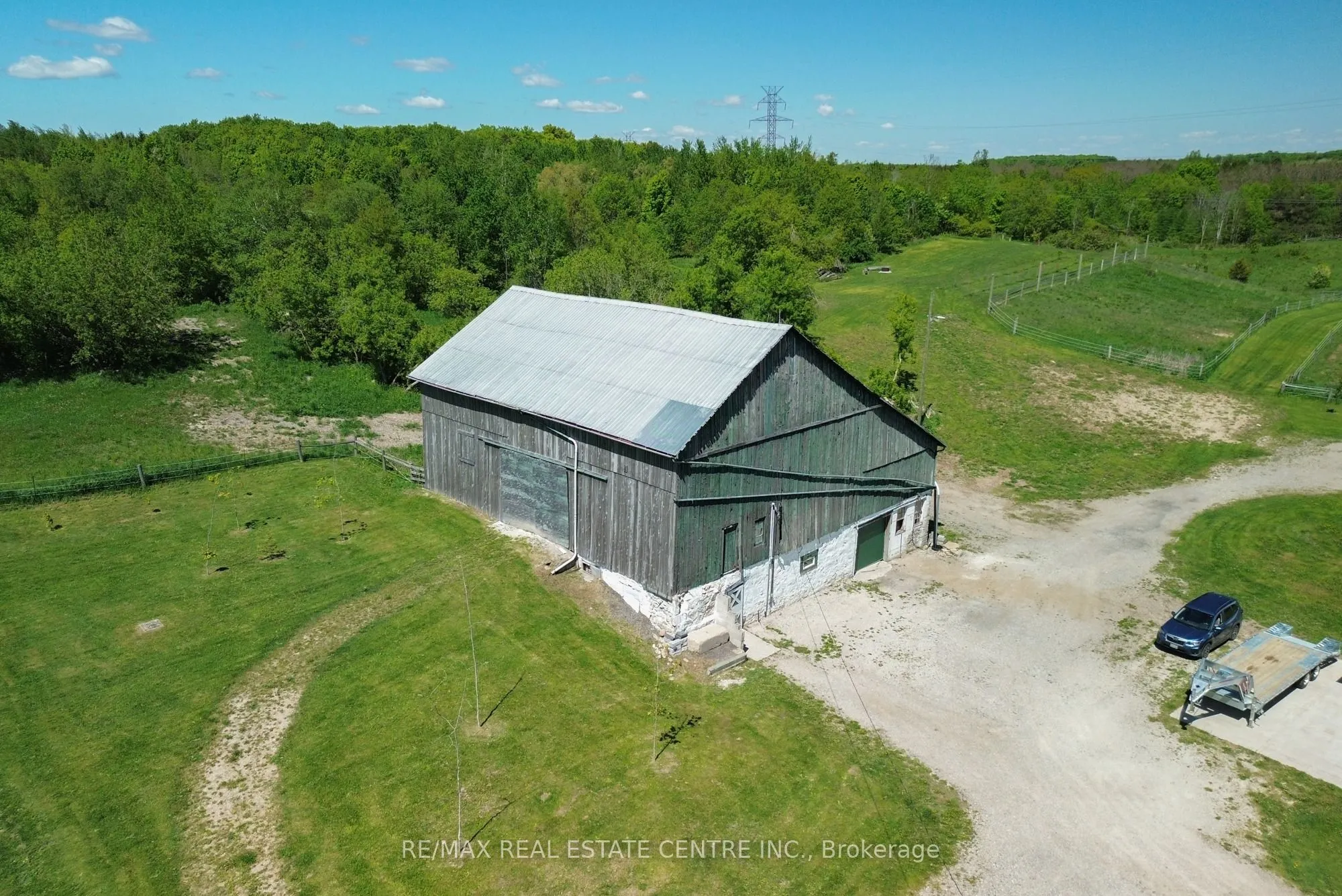 347157 Mono Centre Road