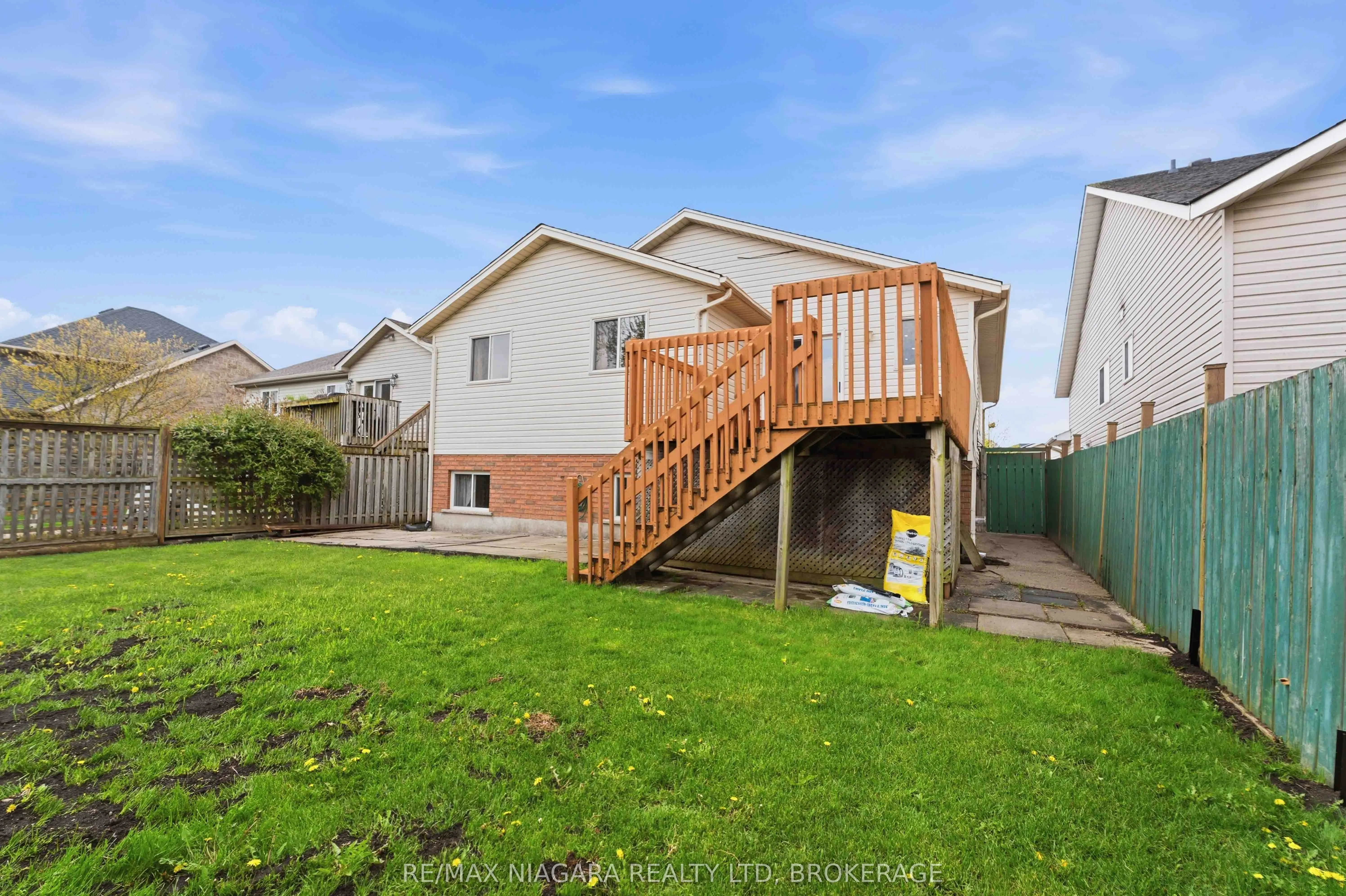 8253 Costabile Drive