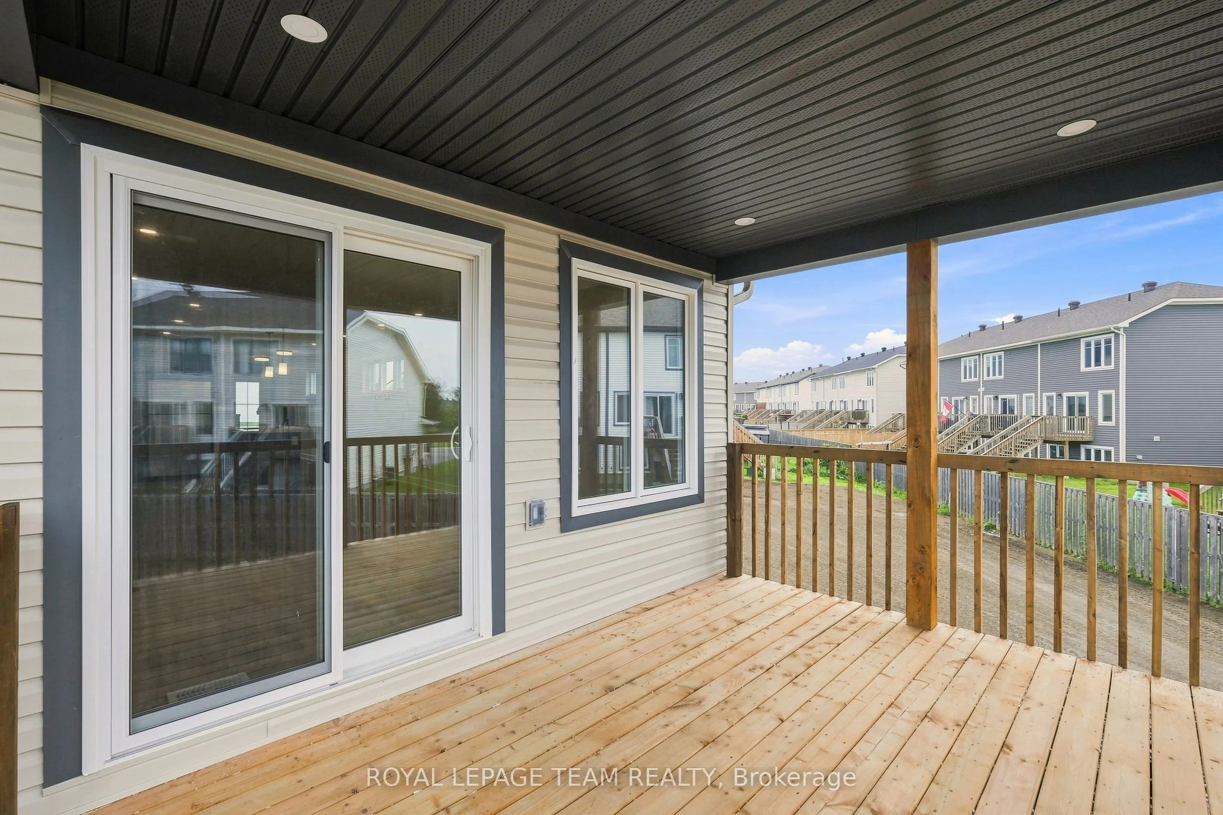 52 Whitcomb Crescent