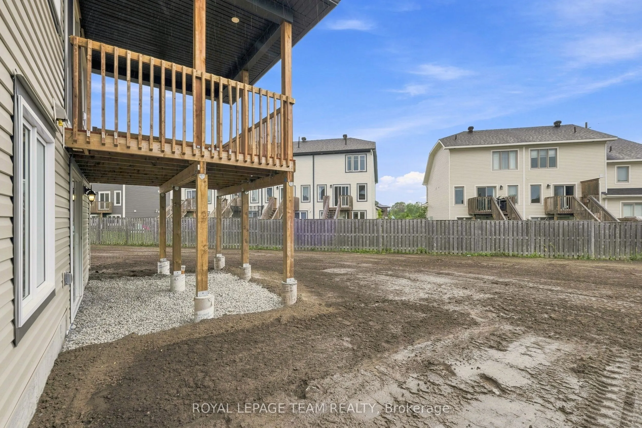 52 Whitcomb Crescent