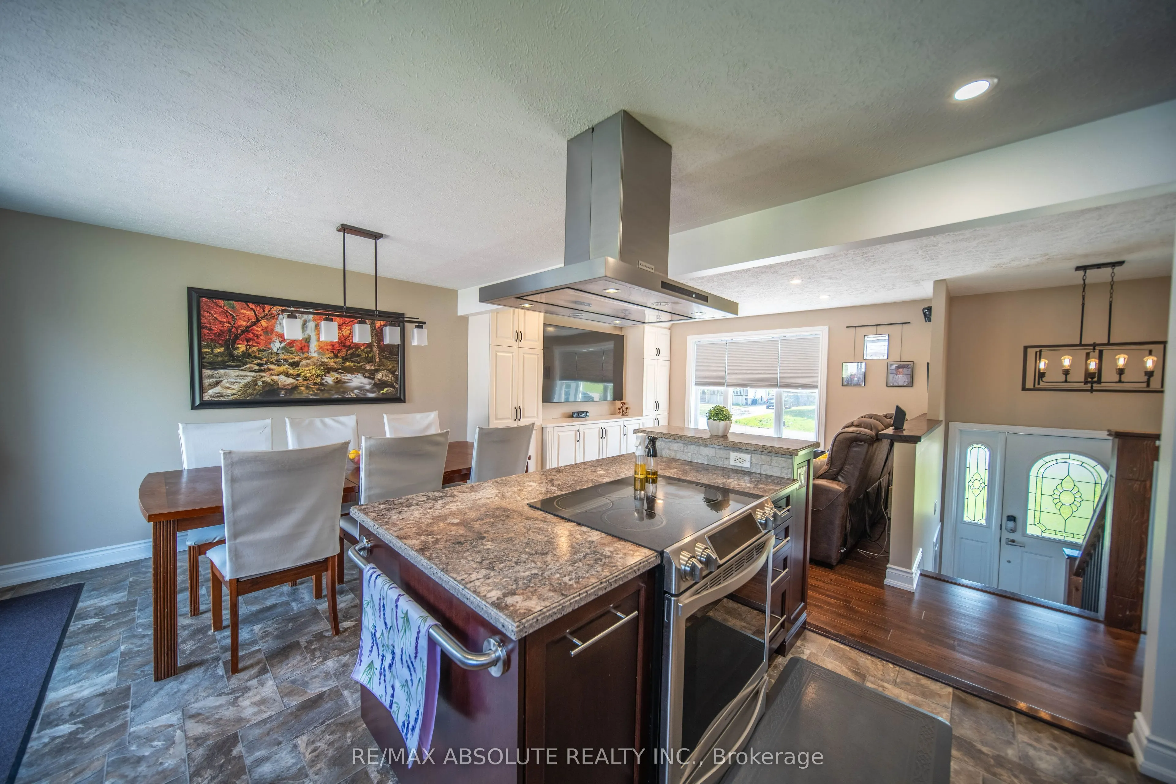 38 Duchesse Crescent #38