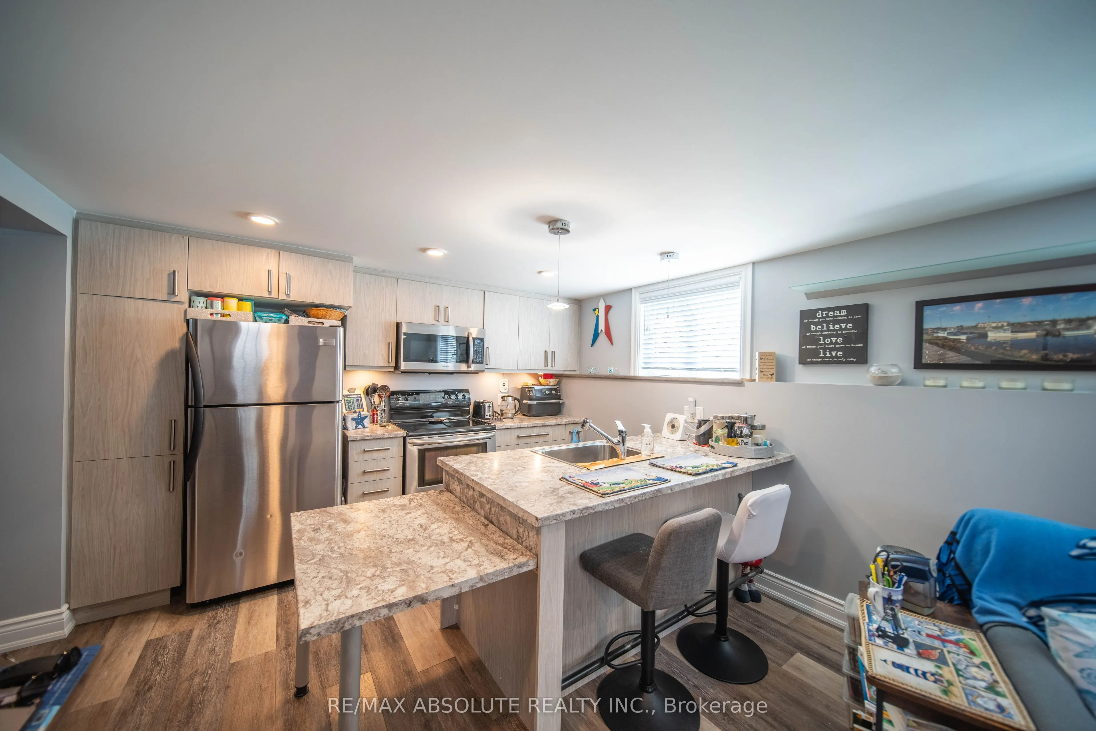 38 Duchesse Crescent #38