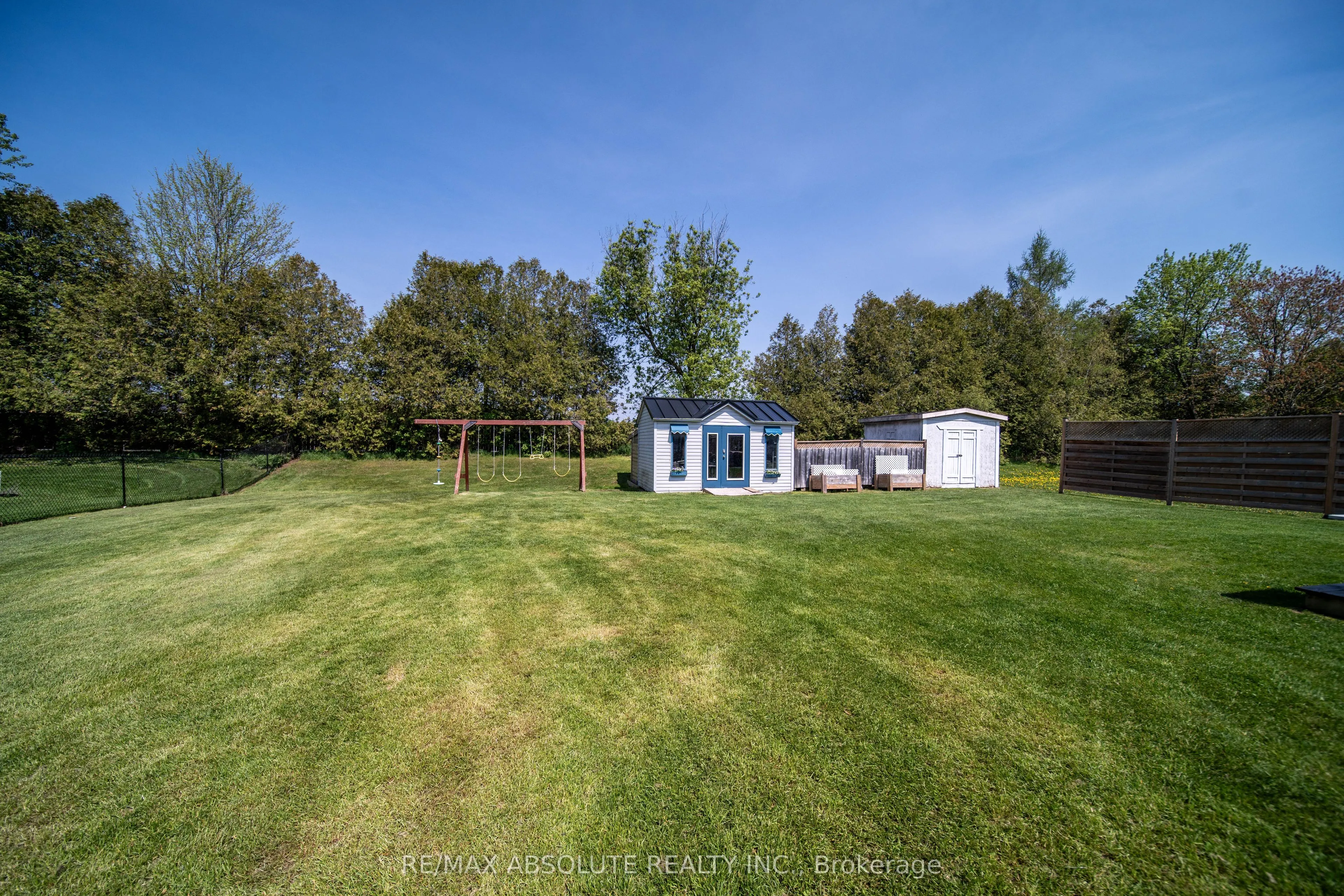 38 Duchesse Crescent #38