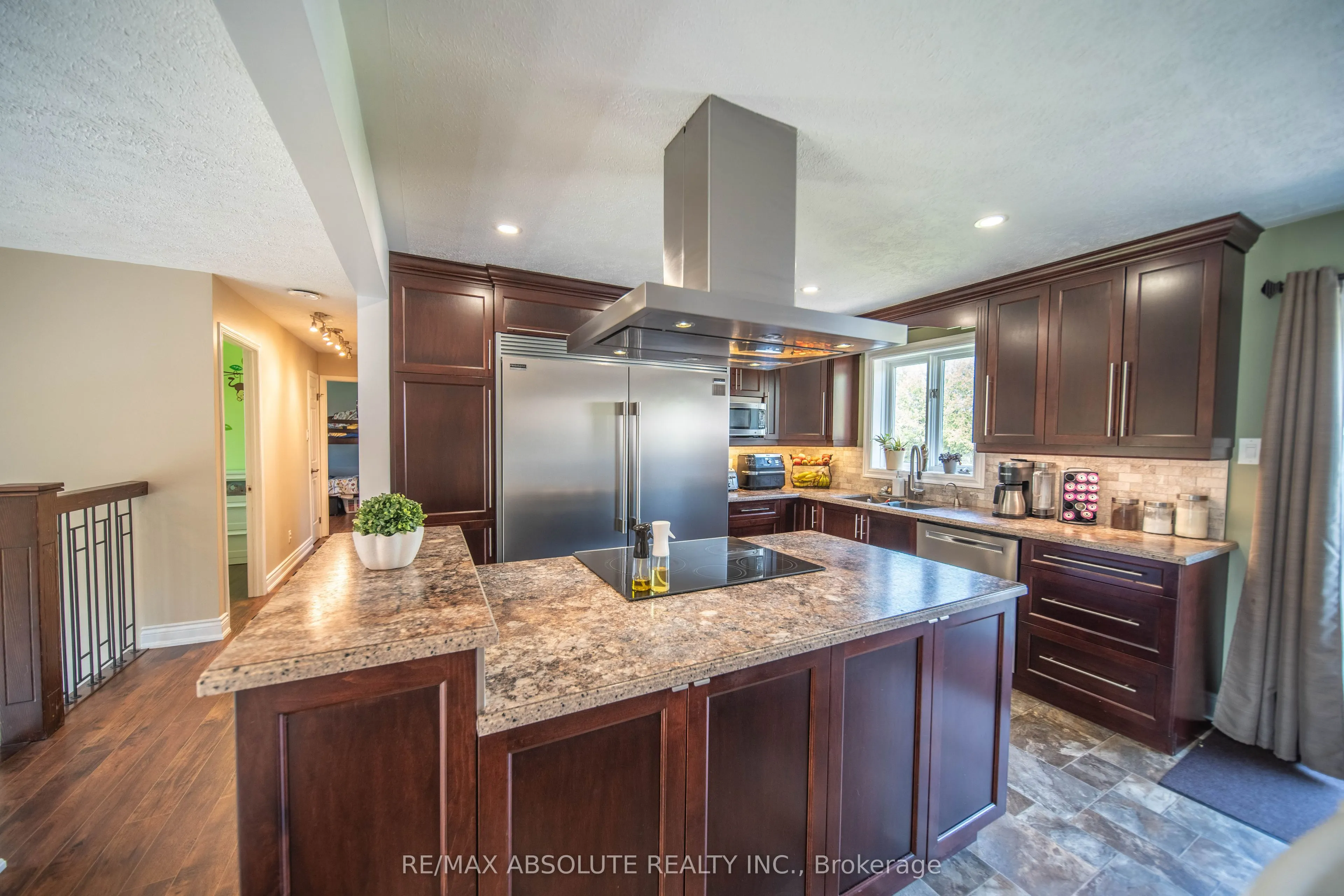 38 Duchesse Crescent #38