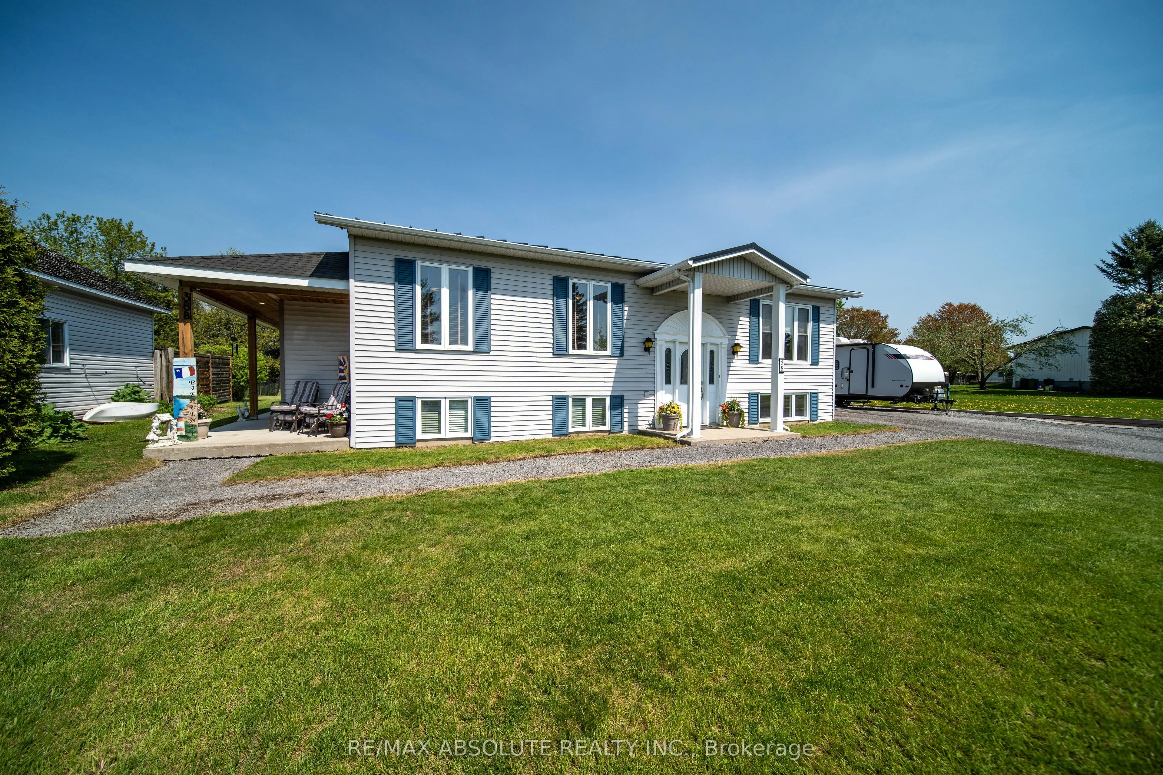38 Duchesse Crescent #38