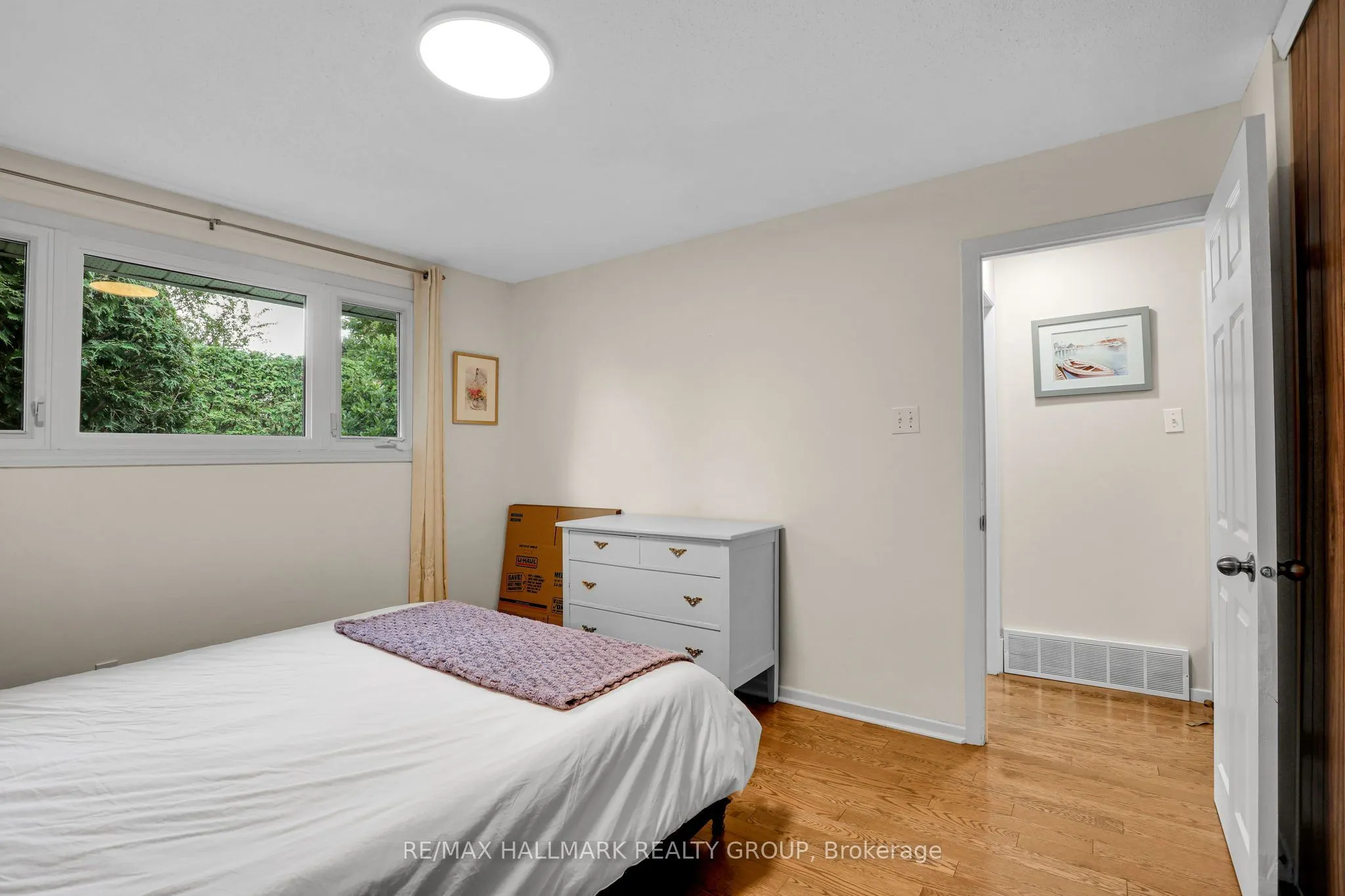 90 Chesterton Drive