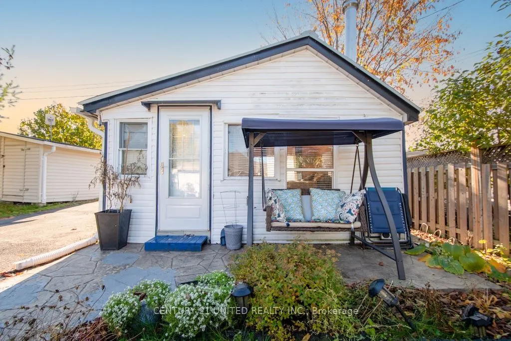 131 Homewood Avenue