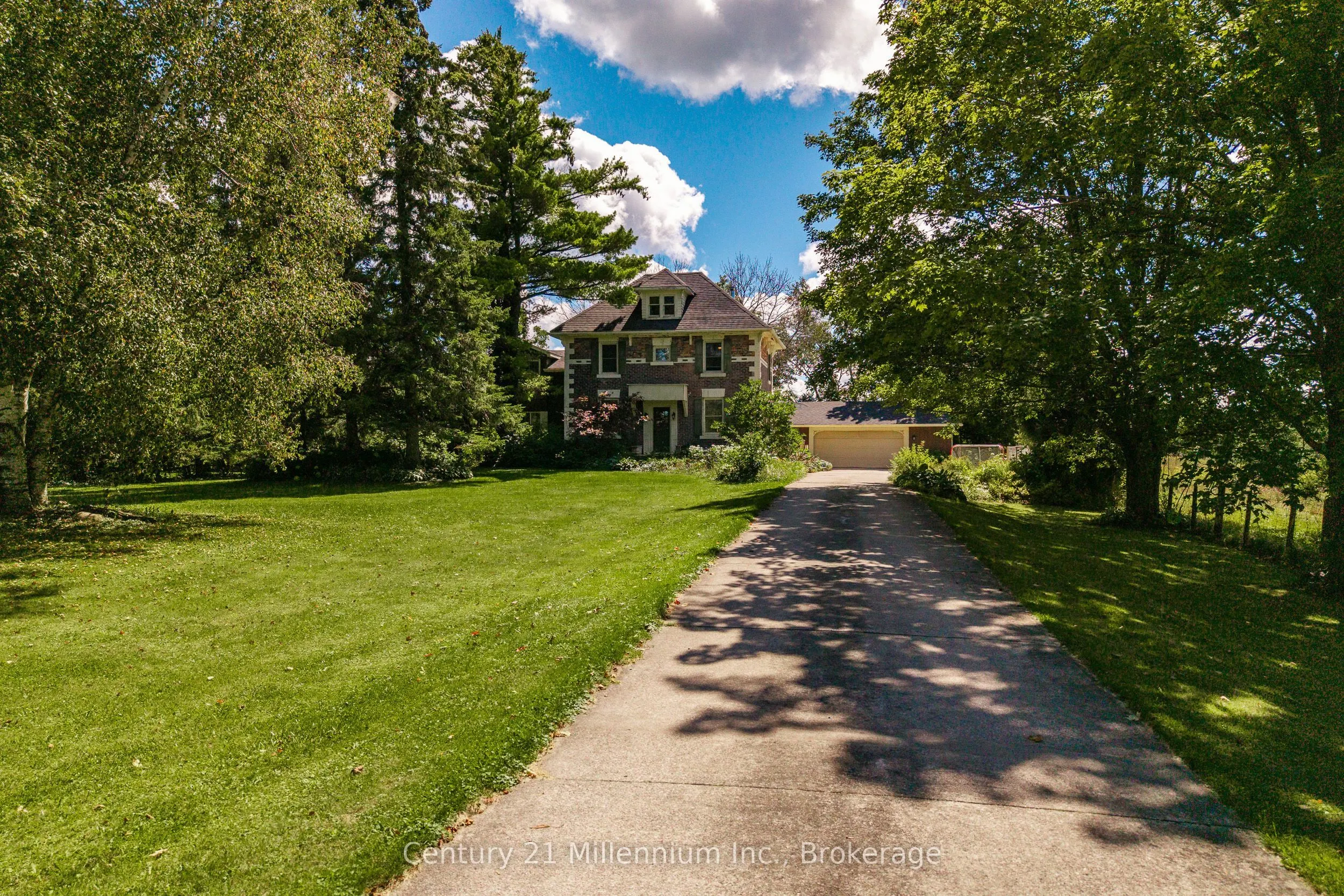 101774 Grey 5 Road