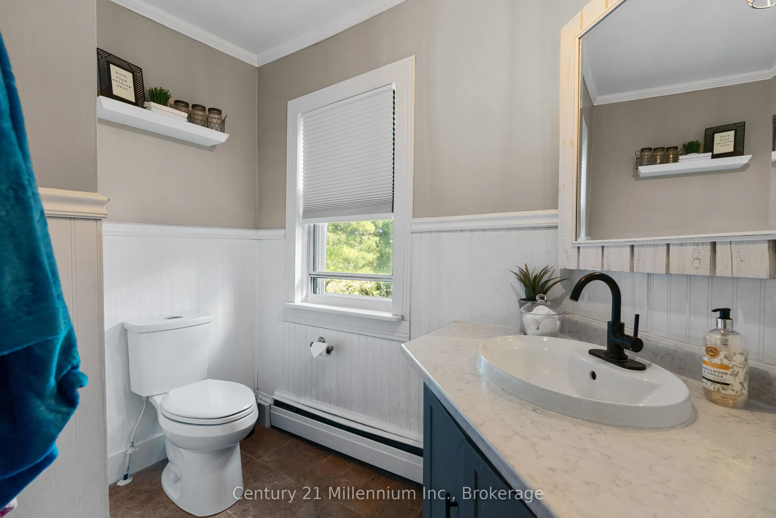 101774 Grey 5 Road