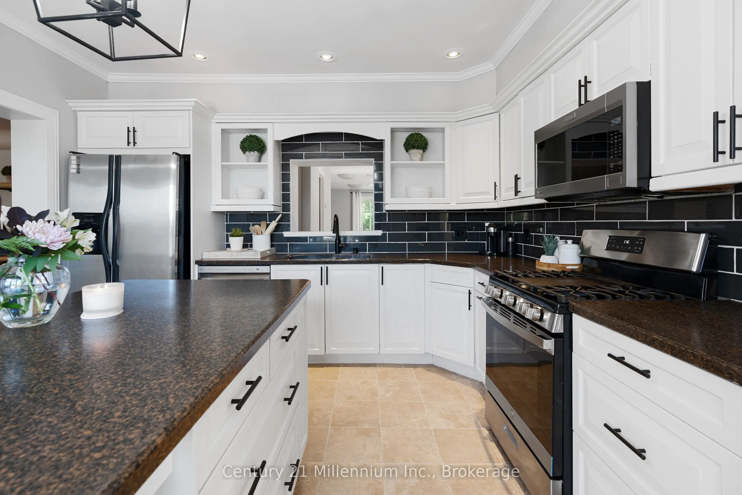 101774 Grey 5 Road