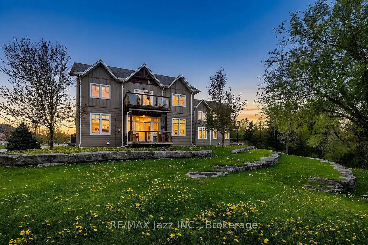29 Lakewood Crescent #111