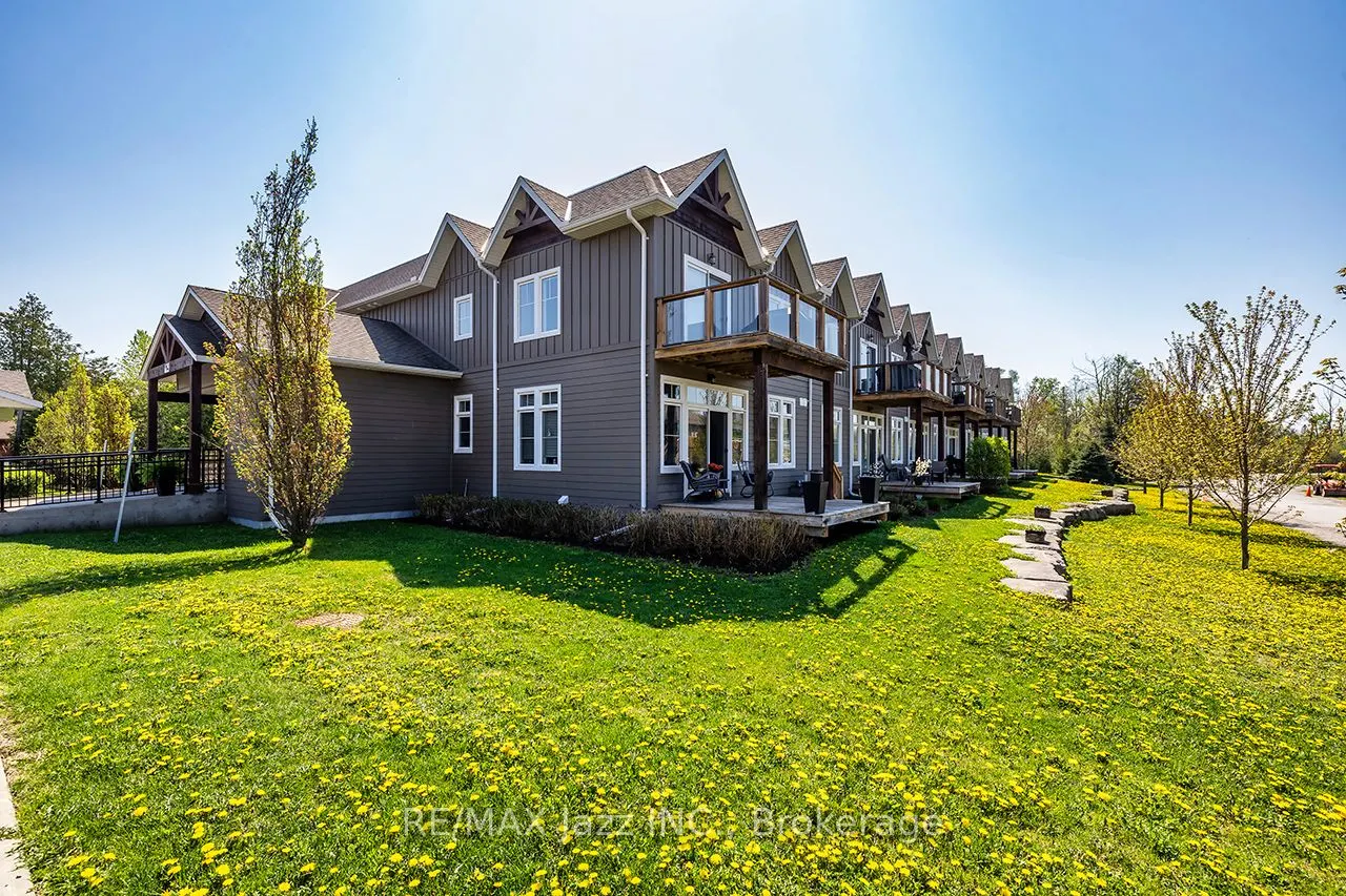 29 Lakewood Crescent #111