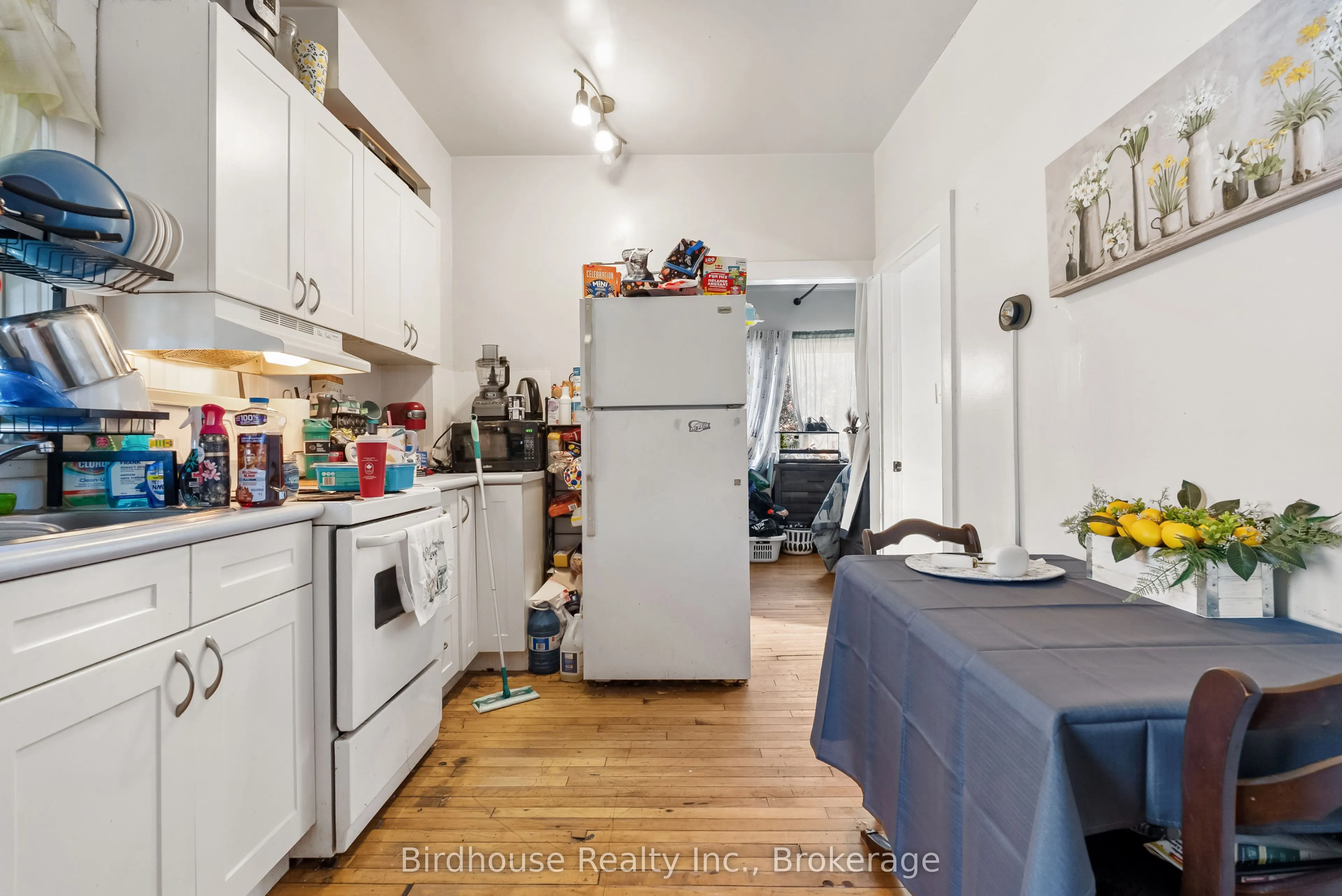 99 Durham Street W