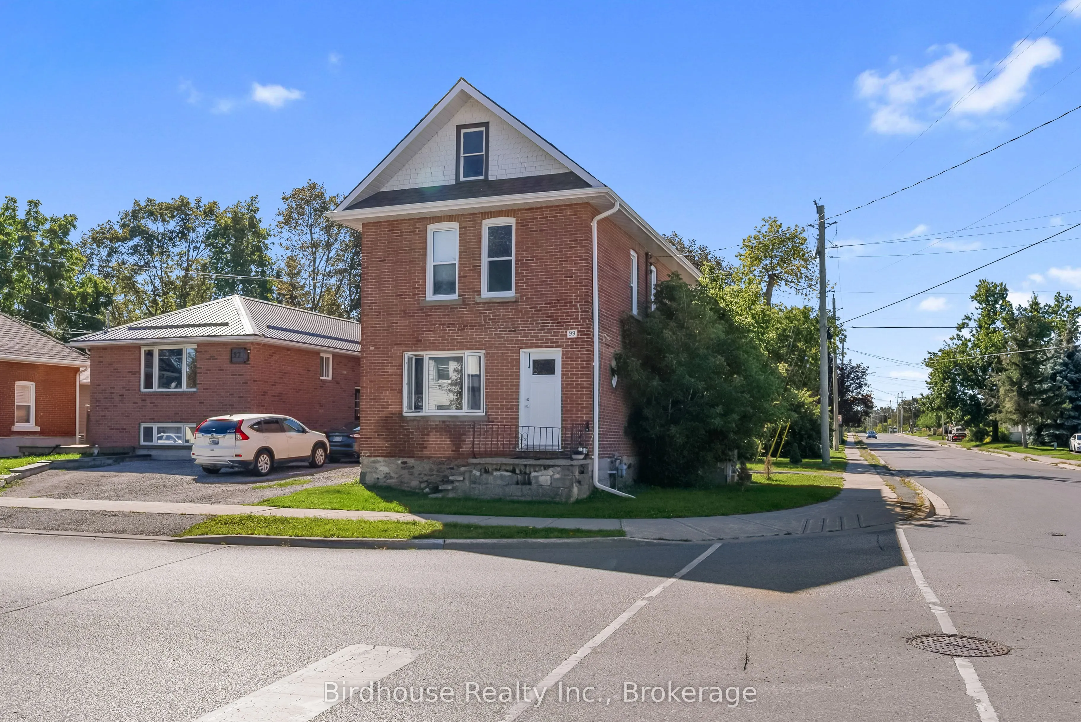 99 Durham Street W
